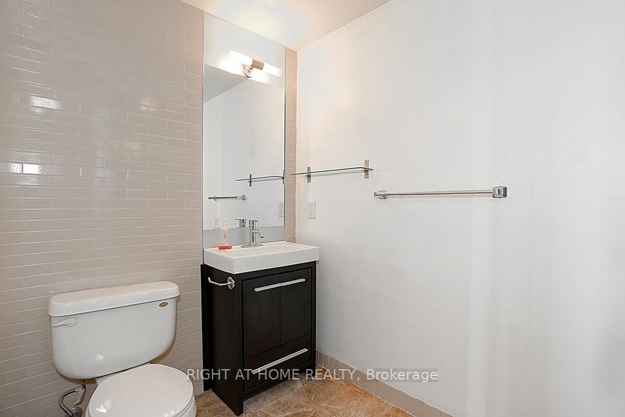 Photo 3 of Unit 3509, 21 Carlton Street, Toronto, Church-Yonge Corridor — HOMEH
