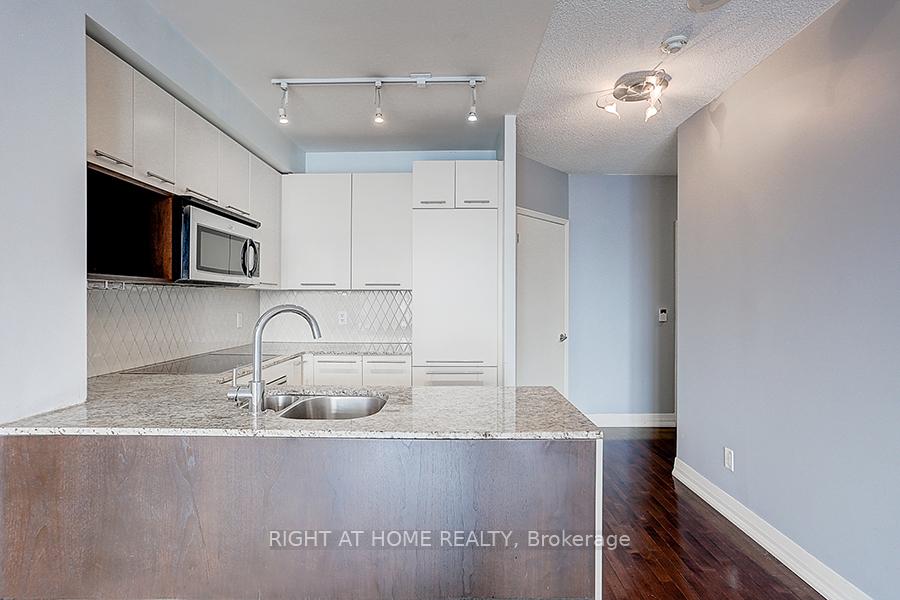 Photo 13 of Unit 3509, 21 Carlton Street, Toronto, Church-Yonge Corridor — HOMEH