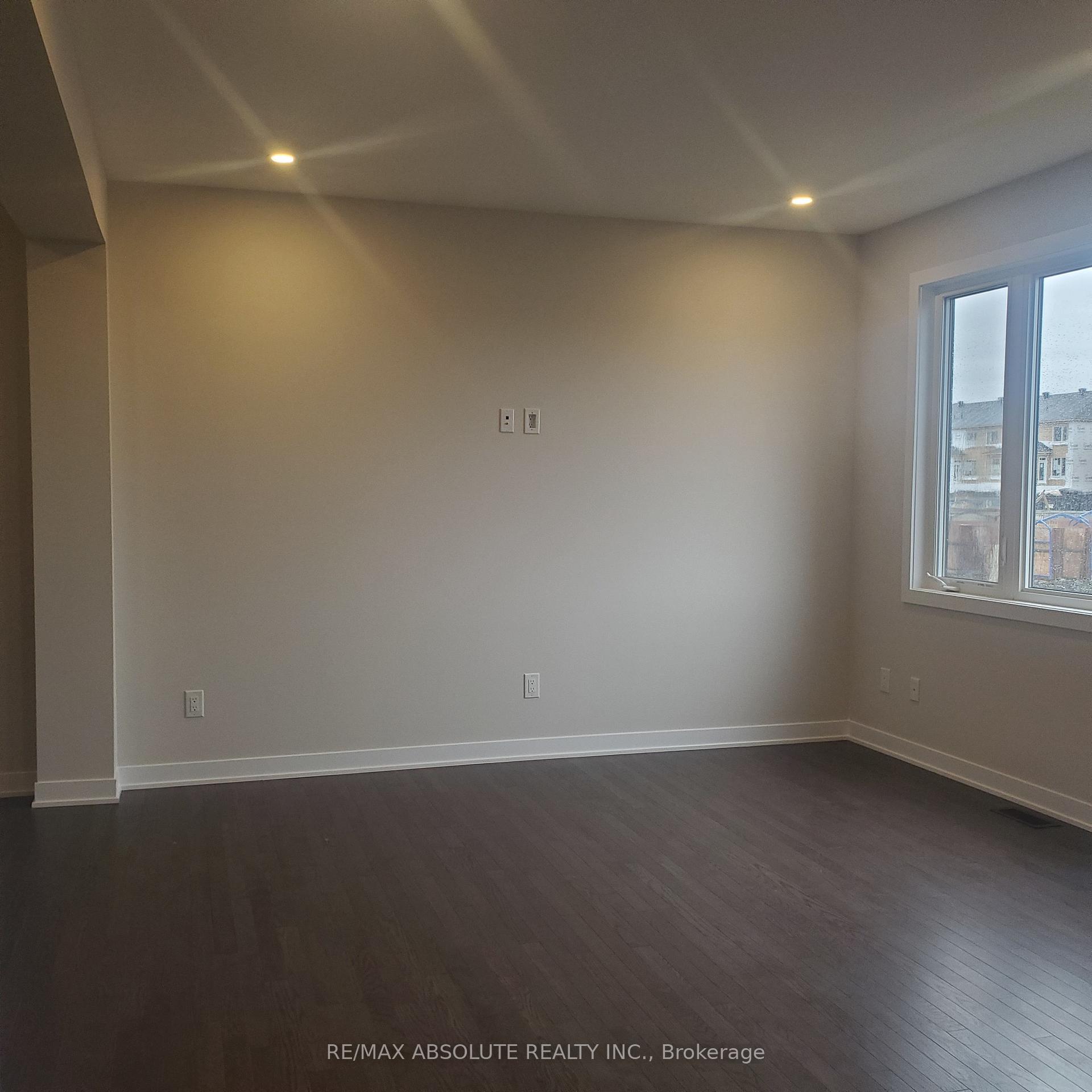 Photo 7 of 1949 Elevation Road, Ottawa, Barrhaven - Half Moon Bay — HOMEH