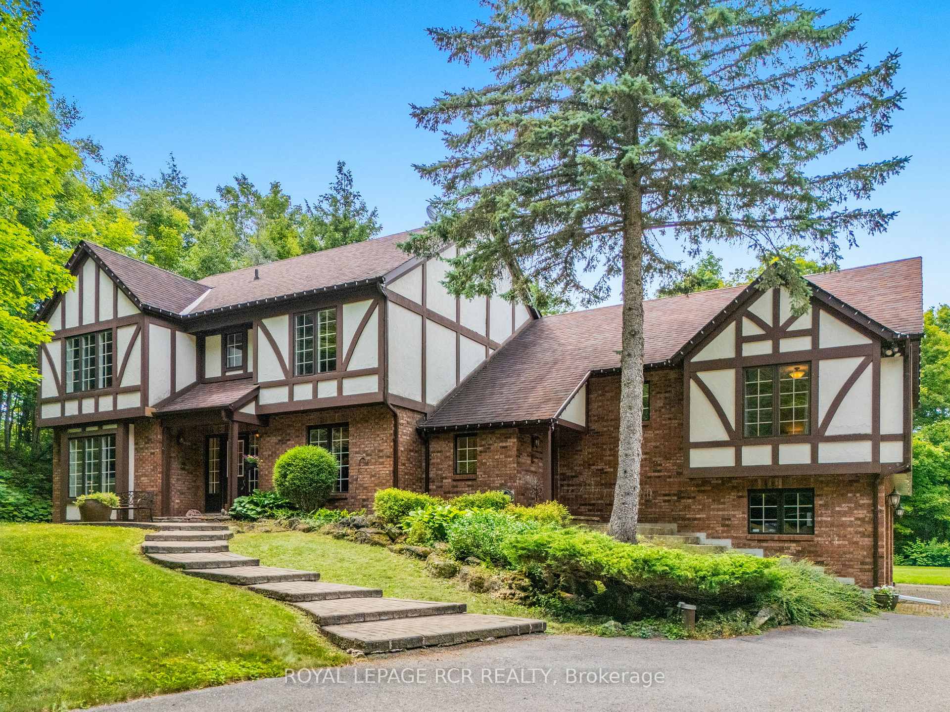 Photo 1 of 832 Boston Mills Road, Caledon, Rural Caledon — HOMEH