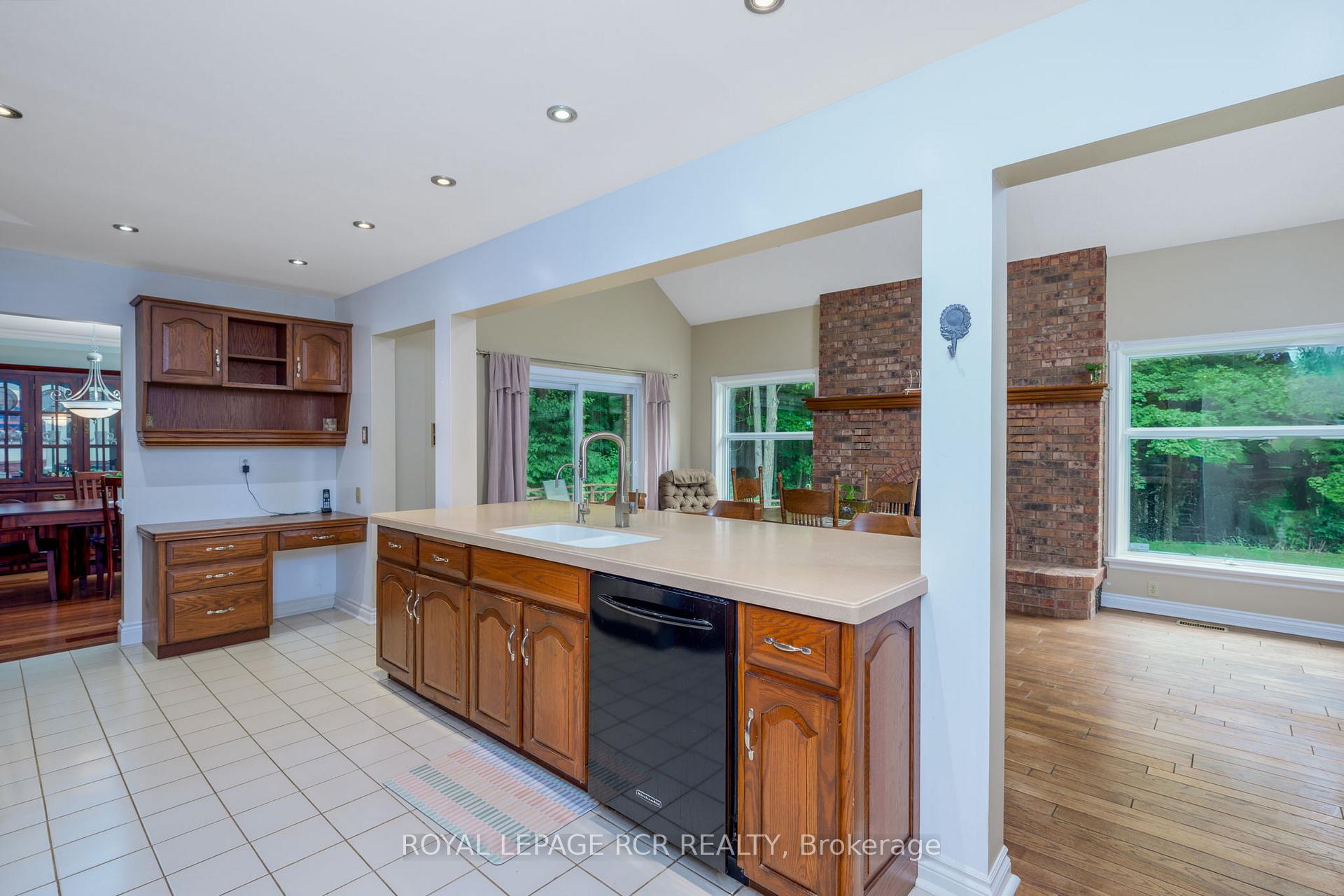 Photo 8 of 832 Boston Mills Road, Caledon, Rural Caledon — HOMEH