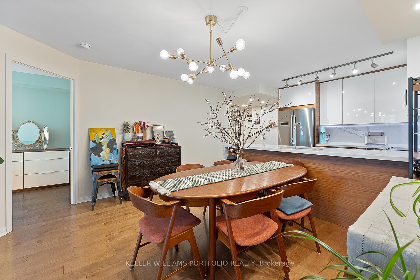 Photo 9 of Unit 401, 330 Adelaide Street E, Toronto, Moss Park — HOMEH