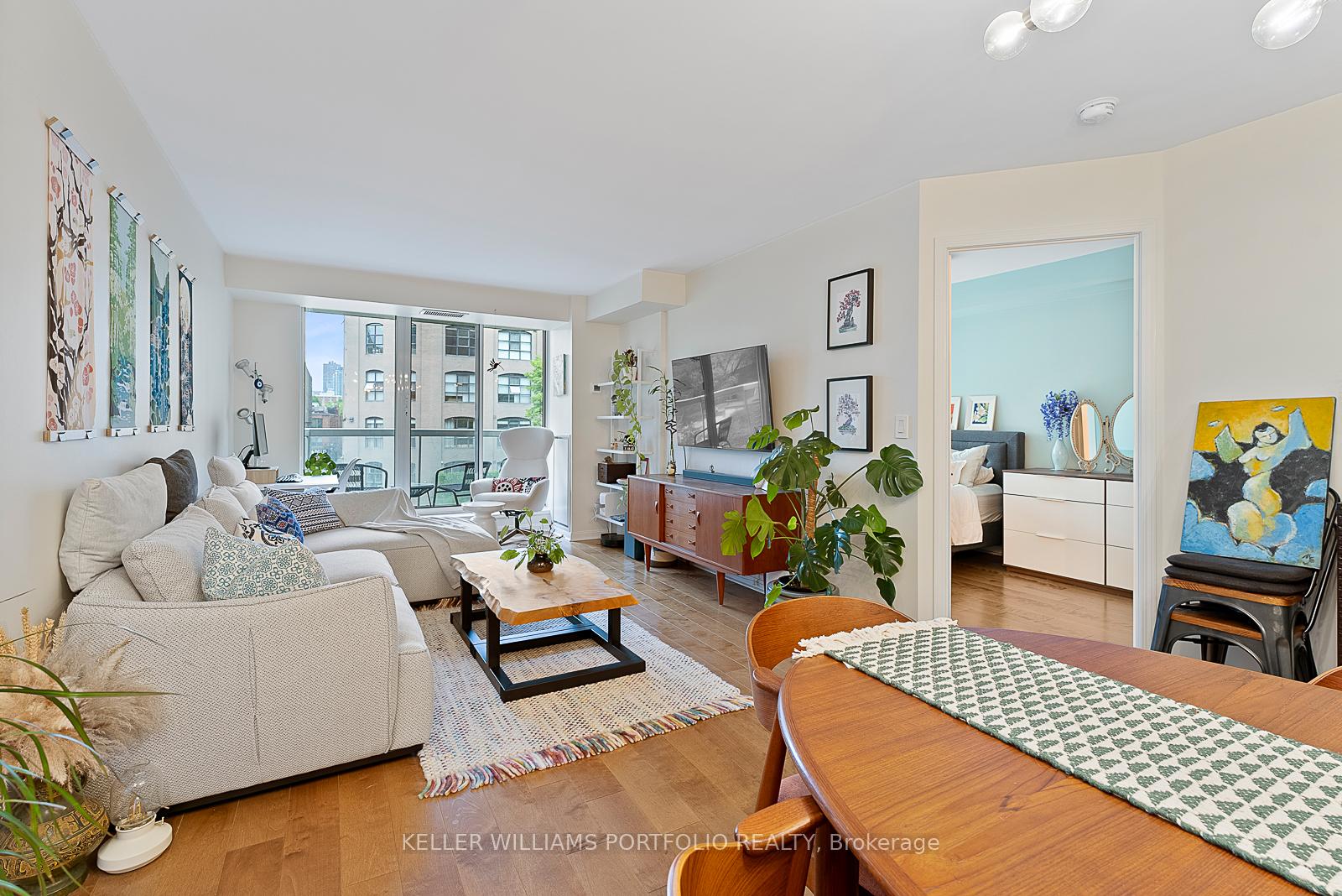 Photo 11 of Unit 401, 330 Adelaide Street E, Toronto, Moss Park — HOMEH