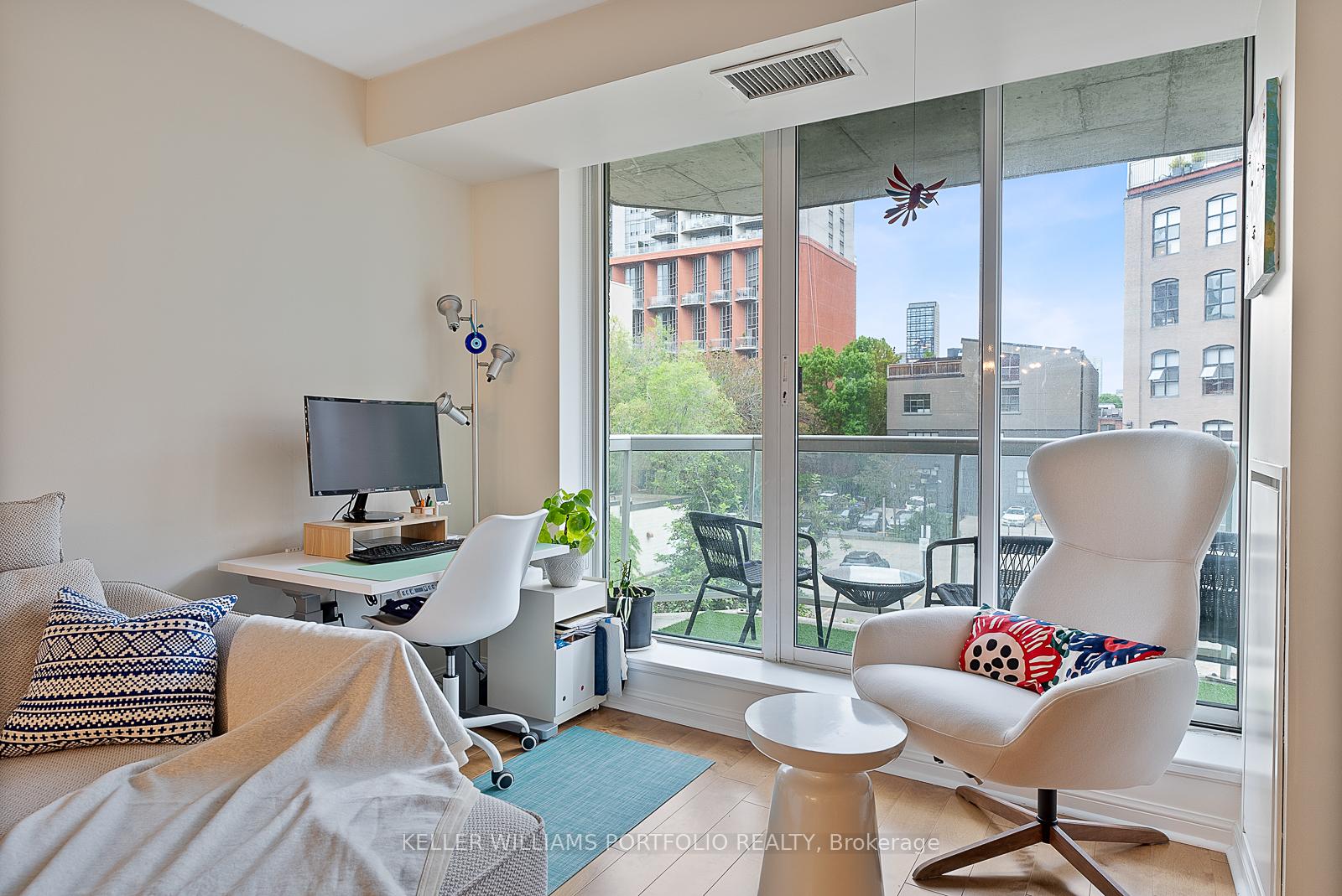 Photo 14 of Unit 401, 330 Adelaide Street E, Toronto, Moss Park — HOMEH