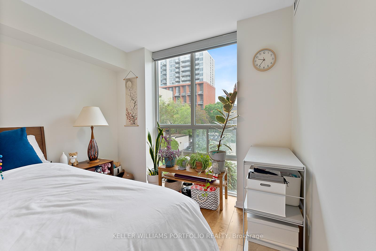 Photo 19 of Unit 401, 330 Adelaide Street E, Toronto, Moss Park — HOMEH