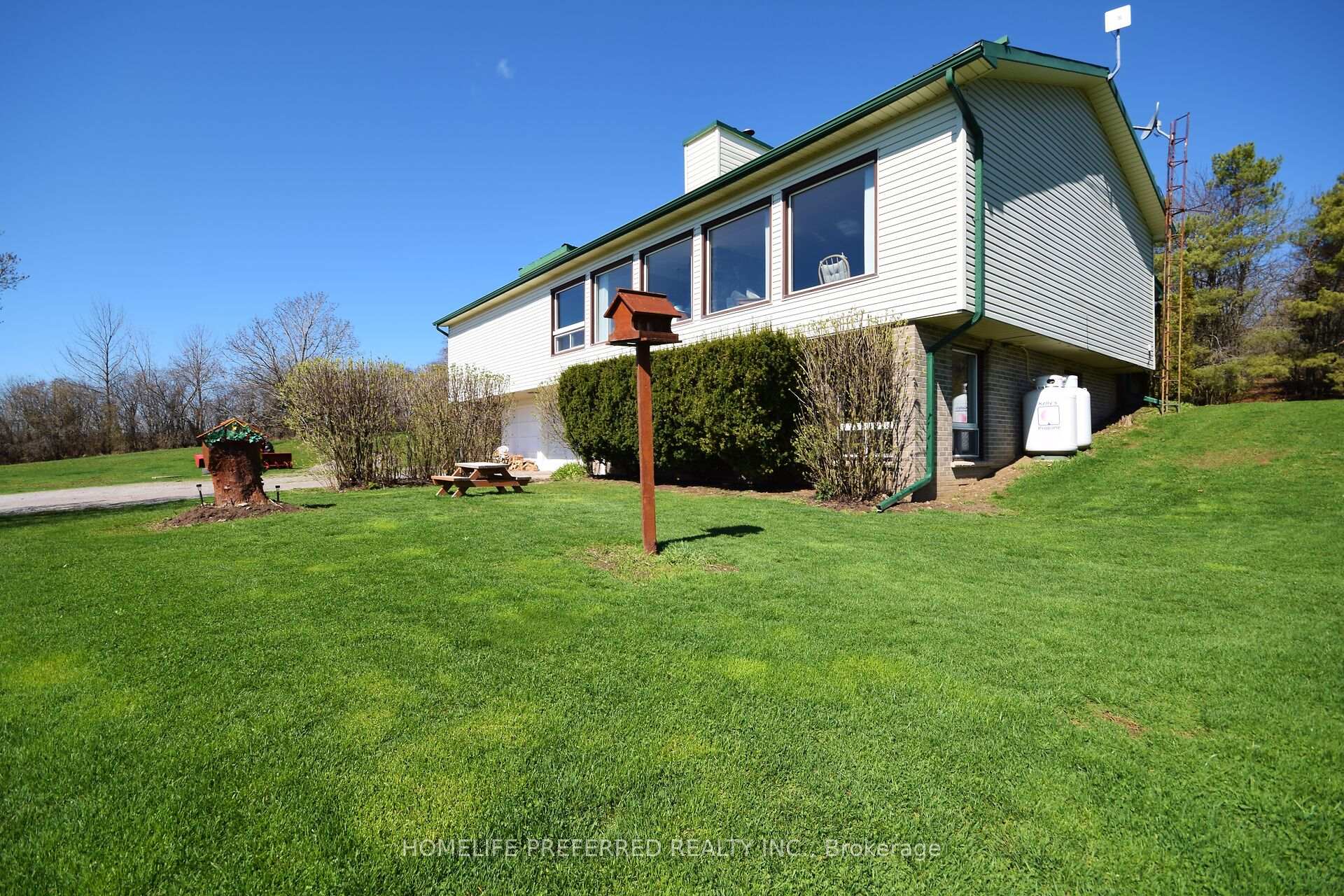 Photo 3 of 1640 County 21 Road, Cavan Monaghan, Cavan Twp — HOMEH