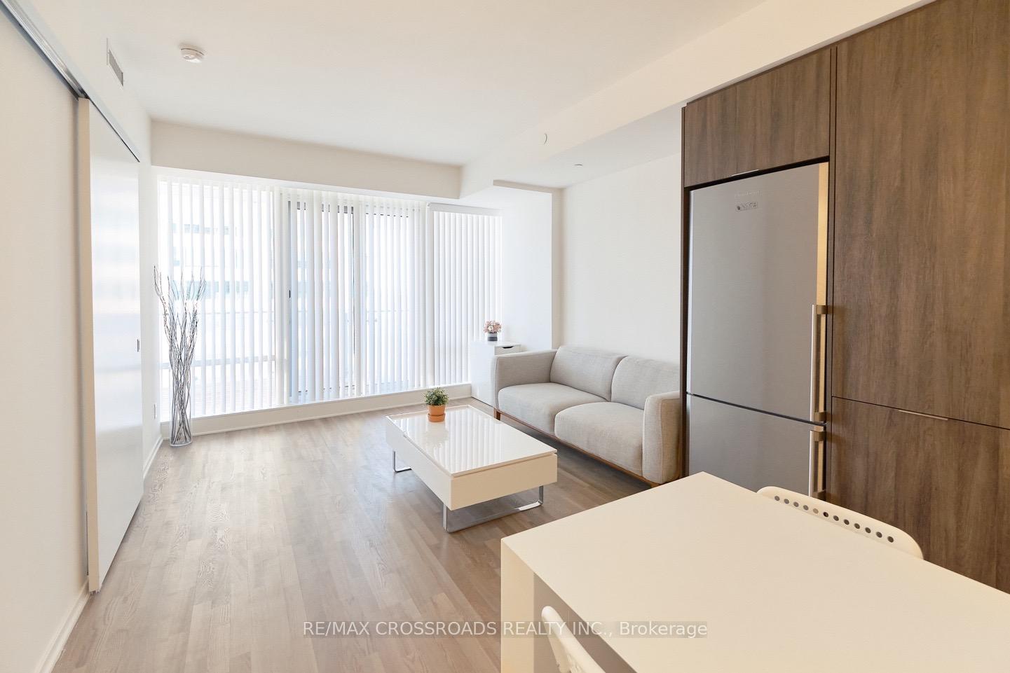 Photo 3 of Unit 2711, 1 Bloor Street E, Toronto, Church-Yonge Corridor — HOMEH