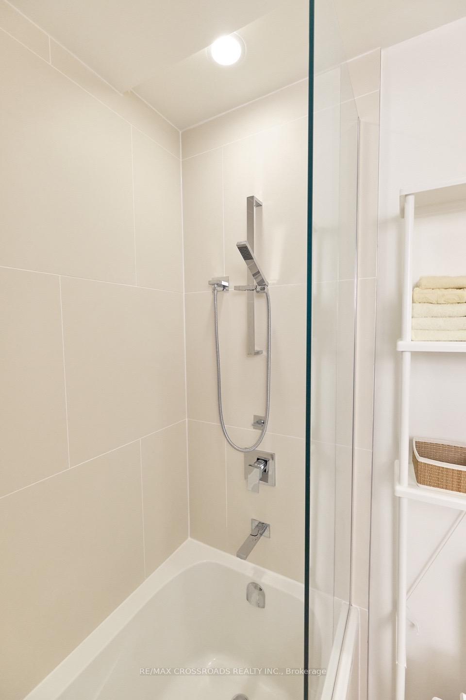 Photo 10 of Unit 2711, 1 Bloor Street E, Toronto, Church-Yonge Corridor — HOMEH