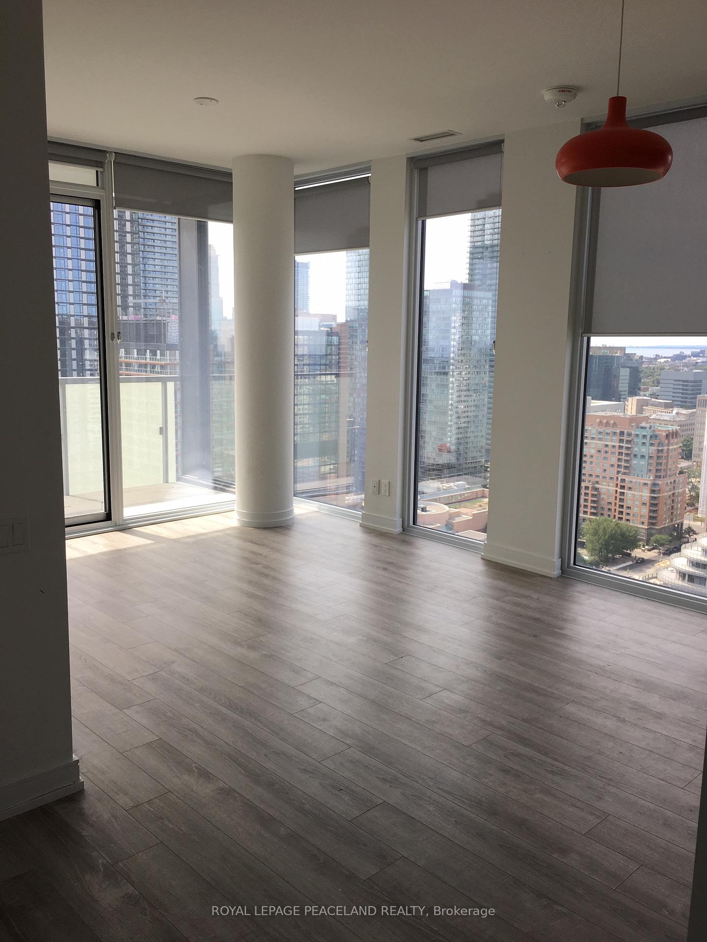 Photo 4 of Unit 2802, 28 Wellesley Street E, Toronto, Church-Yonge Corridor — HOMEH