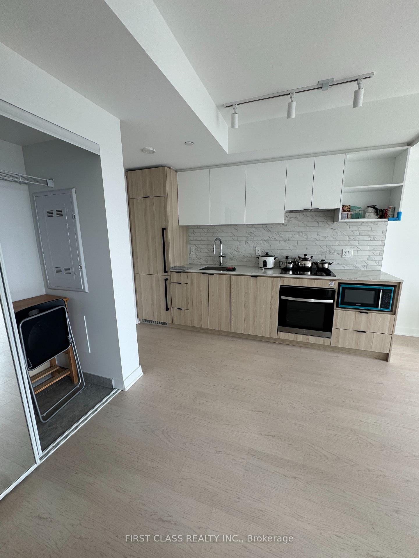 Photo 5 of Unit 3817, 252 Church Street E, Toronto, Church-Yonge Corridor — HOMEH