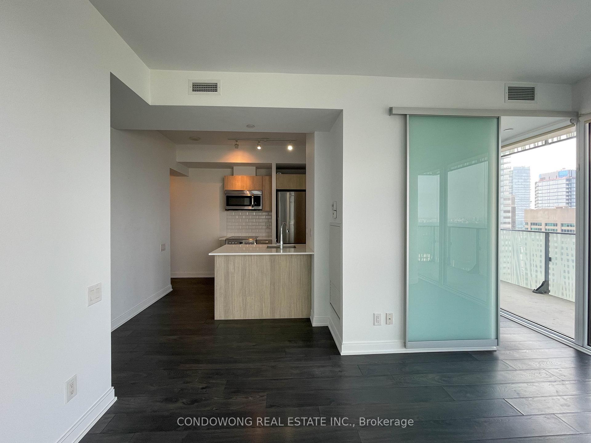Front of Unit 4308, 42 Charles Street E