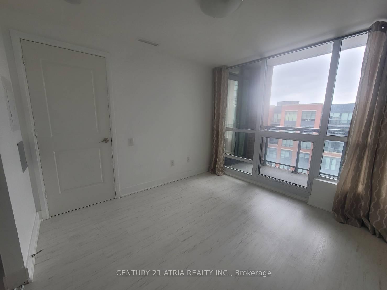 Photo 7 of Unit 504, 7608 Yonge Street, Vaughan, Crestwood-Springfarm-Yorkhill — HOMEH