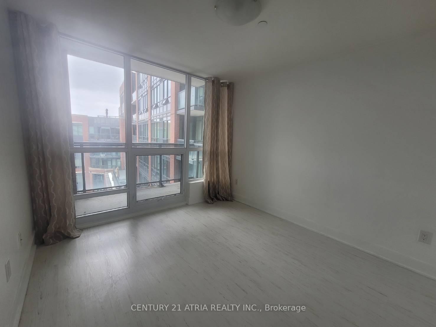 Photo 8 of Unit 504, 7608 Yonge Street, Vaughan, Crestwood-Springfarm-Yorkhill — HOMEH