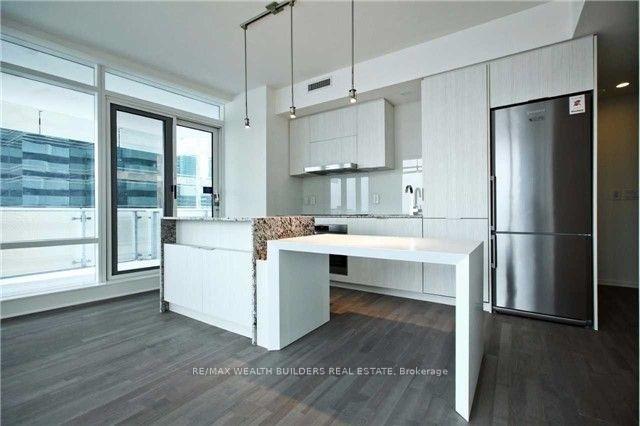 Photo 7 of Unit 1101, 1 Bloor Street E, Toronto, Church-Yonge Corridor — HOMEH