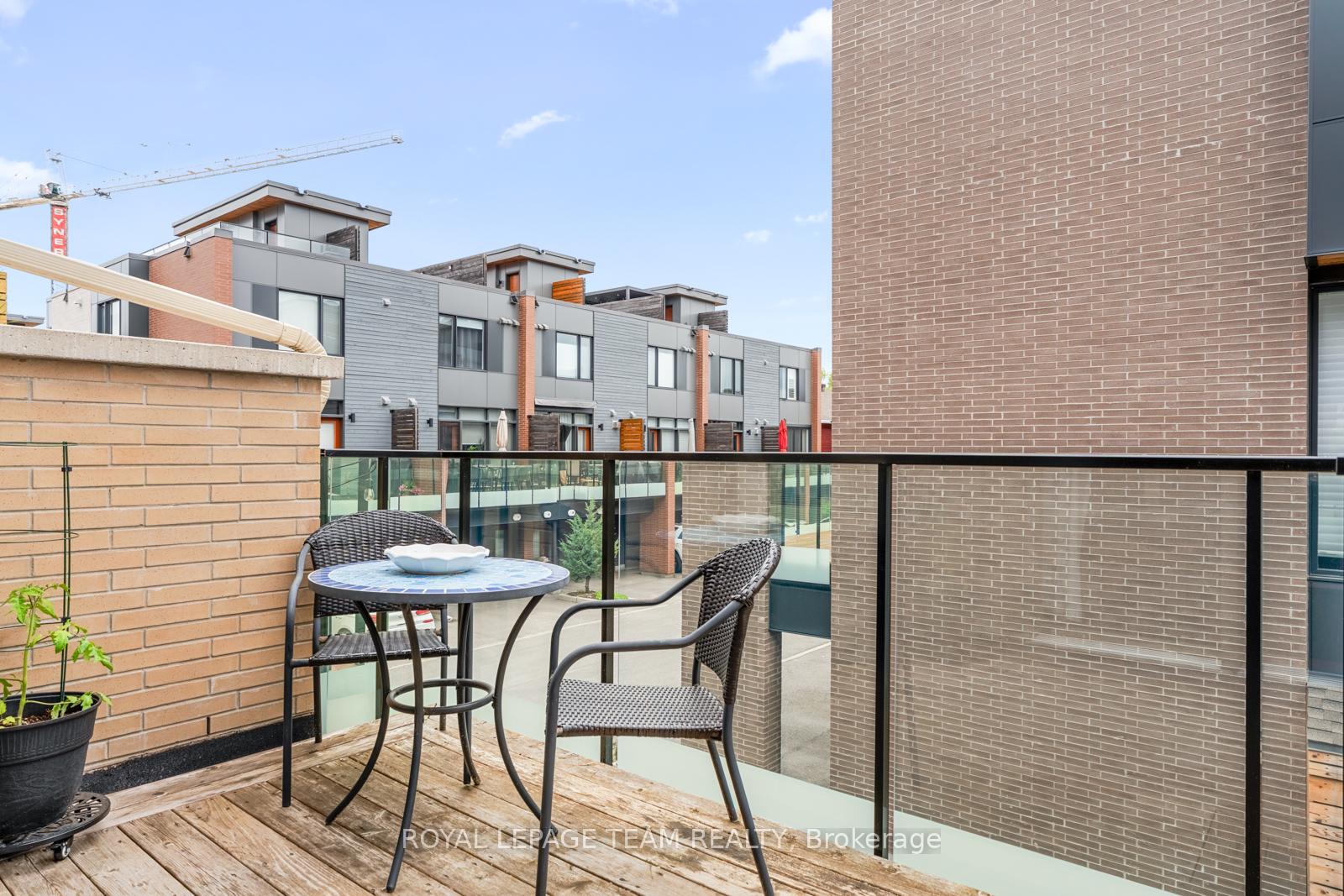 Photo 12 of 513 De Mazenod Avenue, Ottawa, Ottawa East — HOMEH