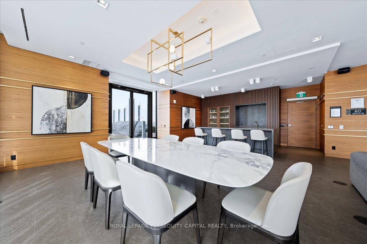 Photo 11 of Unit 1507, 898 Portage Parkway, Vaughan, Vaughan Corporate Centre — HOMEH