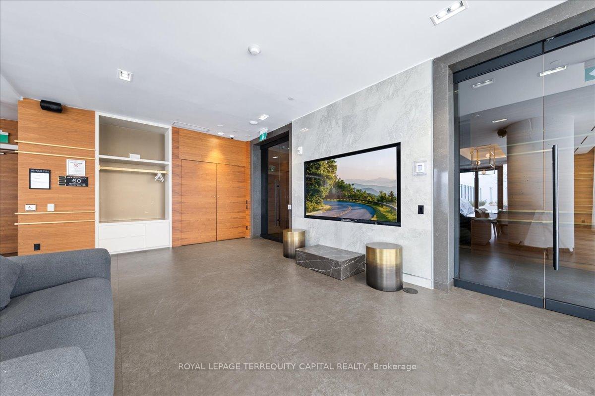 Photo 12 of Unit 1507, 898 Portage Parkway, Vaughan, Vaughan Corporate Centre — HOMEH