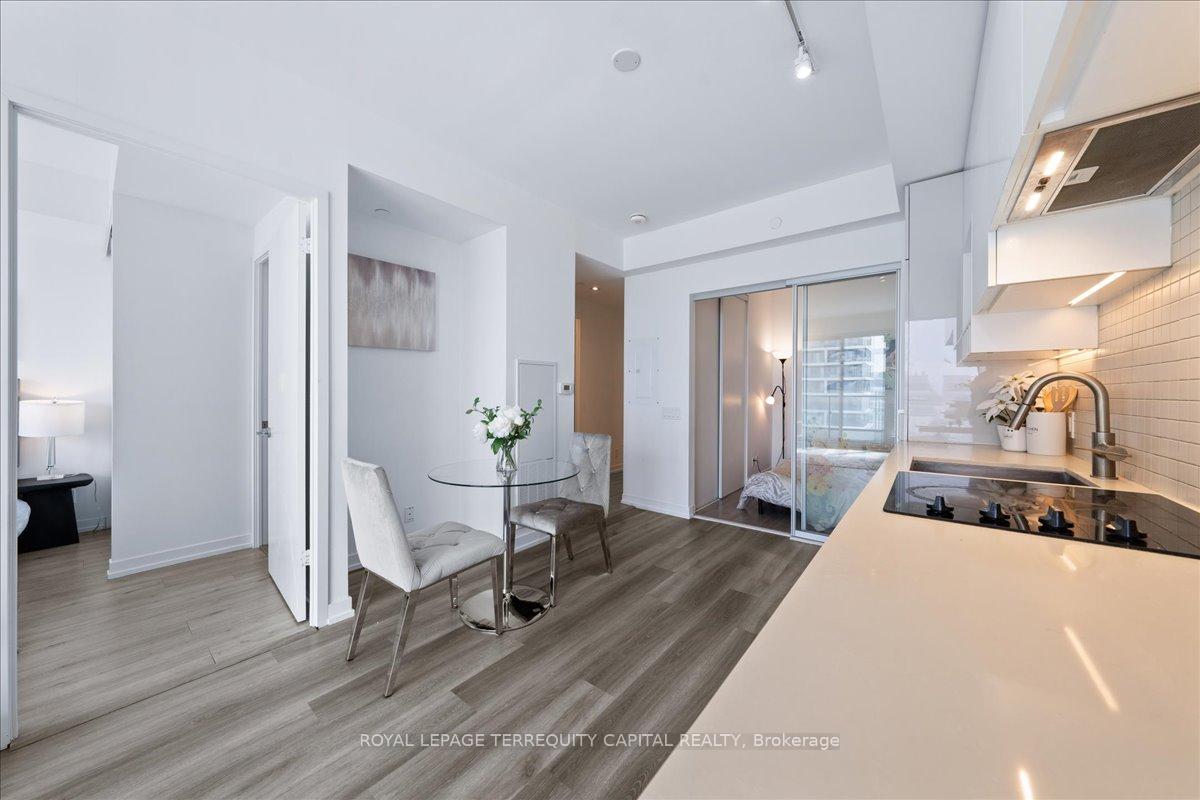 Photo 33 of Unit 1507, 898 Portage Parkway, Vaughan, Vaughan Corporate Centre — HOMEH