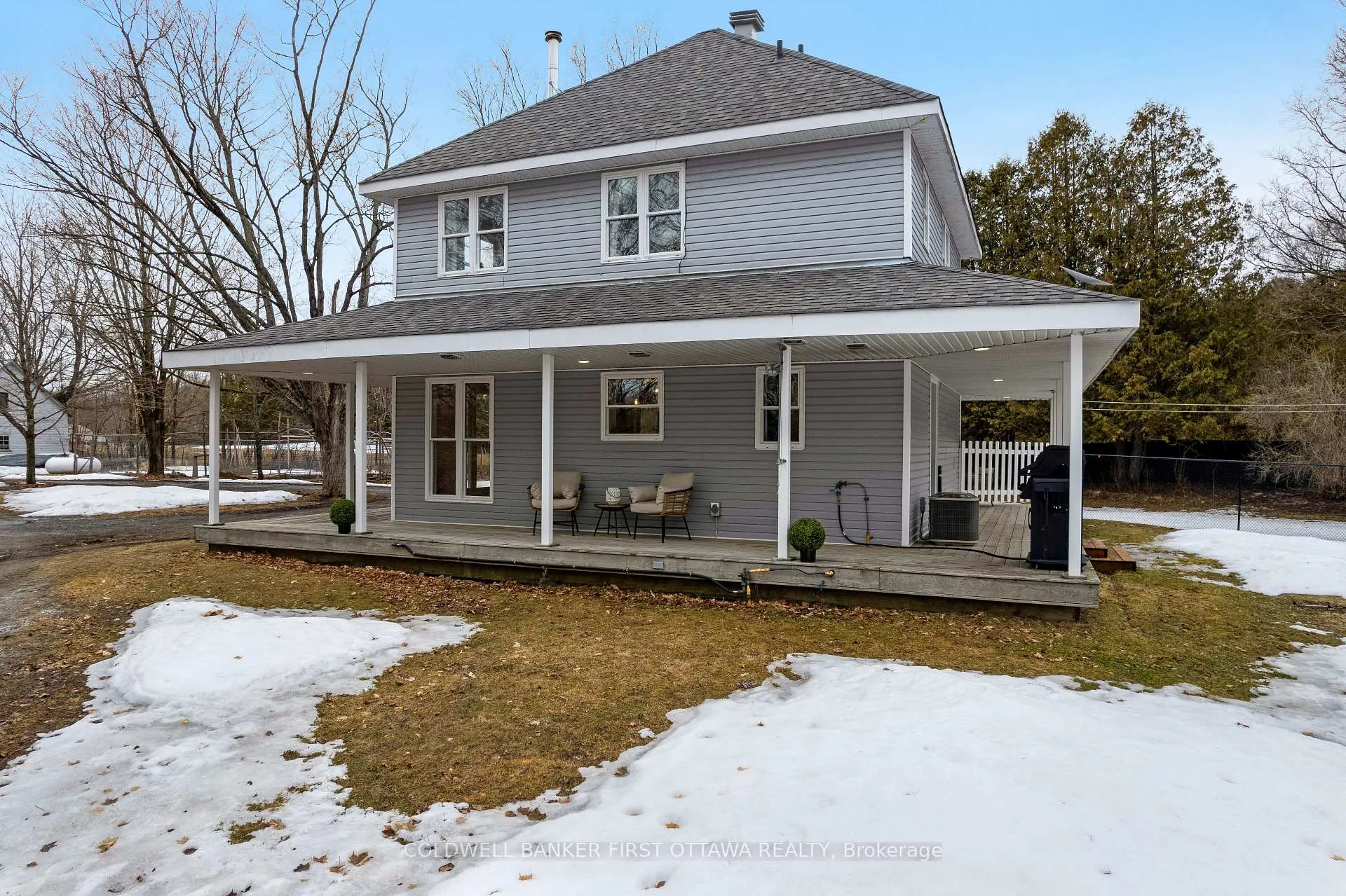 Front of 2511 Concession 10C