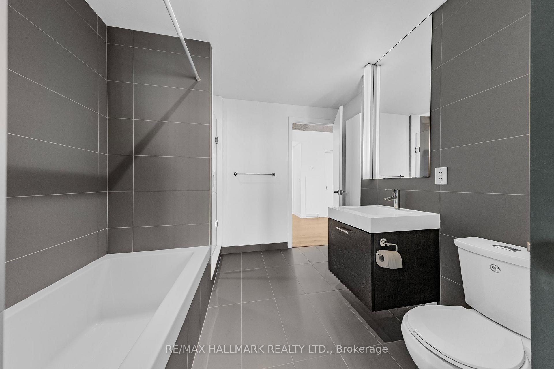 Photo 15 of Unit 1413, 318 King Street E, Toronto, Moss Park — HOMEH
