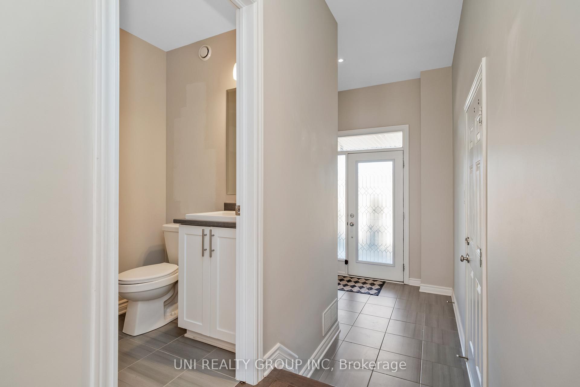 Photo 5 of 525 Markdale Terrace, Ottawa, Riverside South/Gloucester Glen — HOMEH