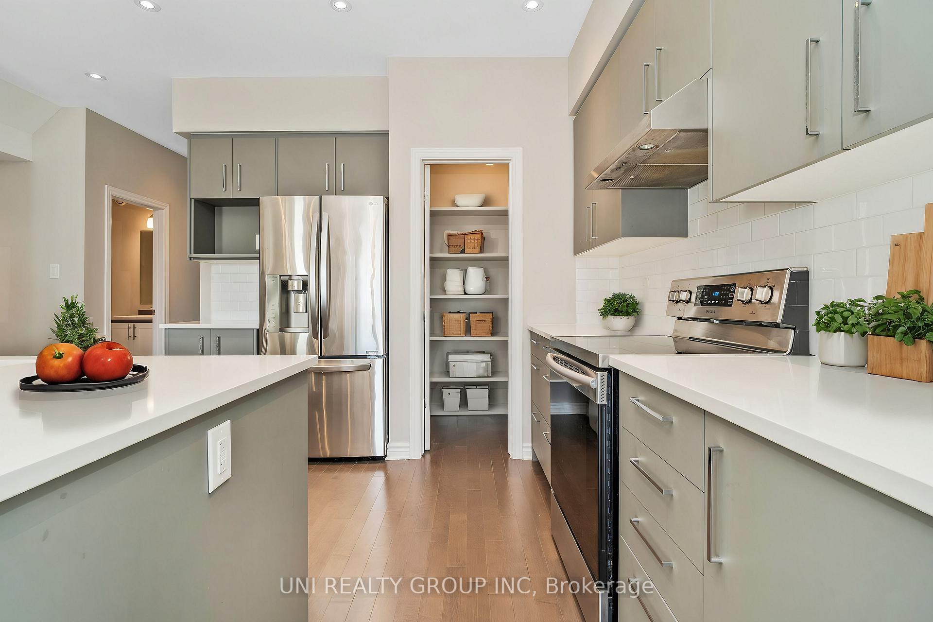 Photo 16 of 525 Markdale Terrace, Ottawa, Riverside South/Gloucester Glen — HOMEH