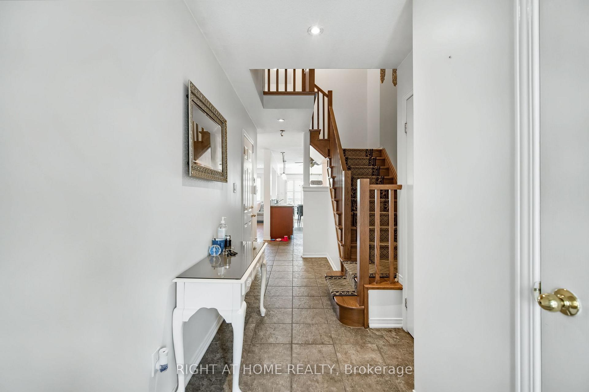 Photo 8 of Unit 55, 7 Southside Place, Hamilton, Mountview — HOMEH