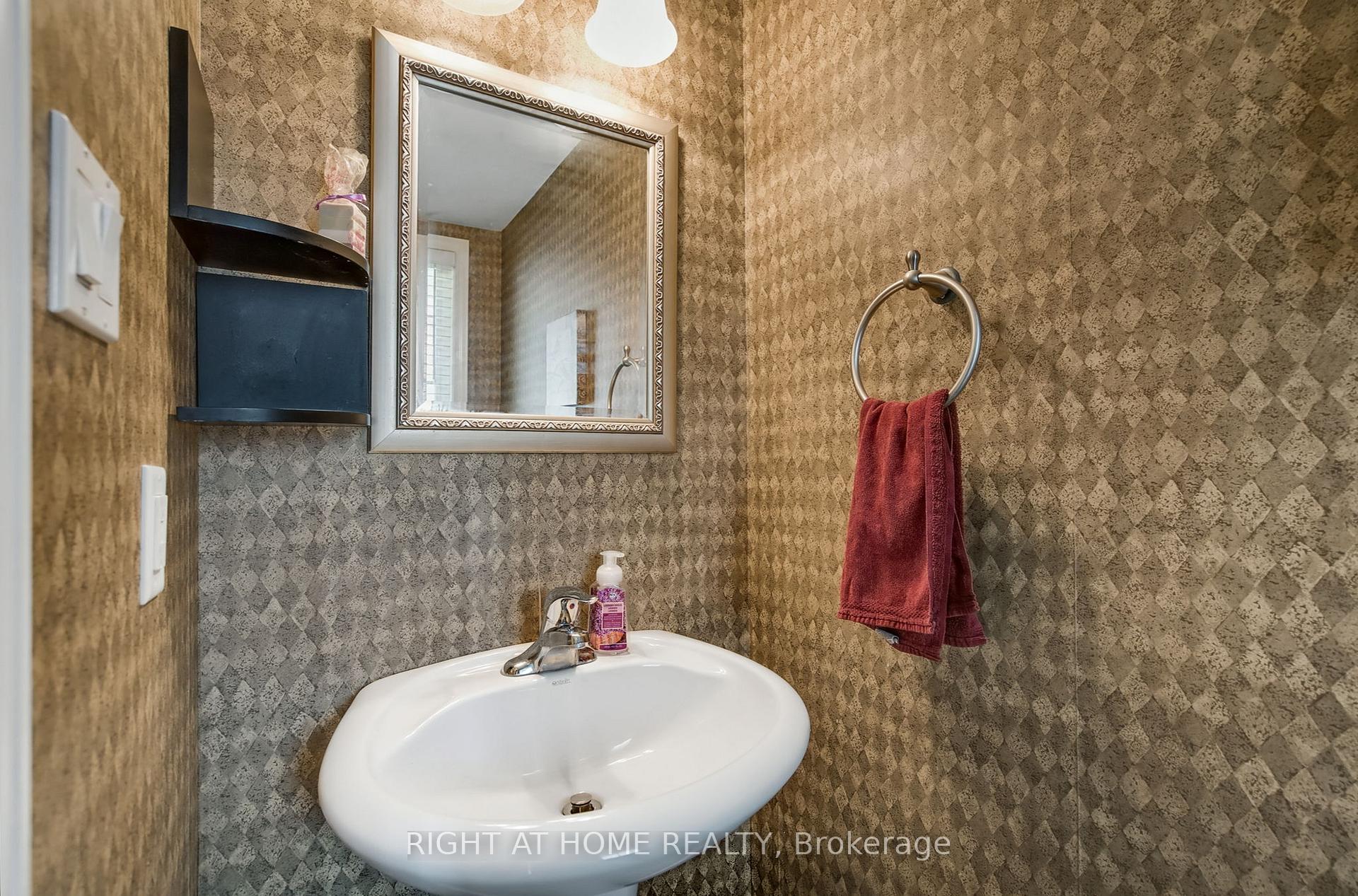 Photo 9 of Unit 55, 7 Southside Place, Hamilton, Mountview — HOMEH