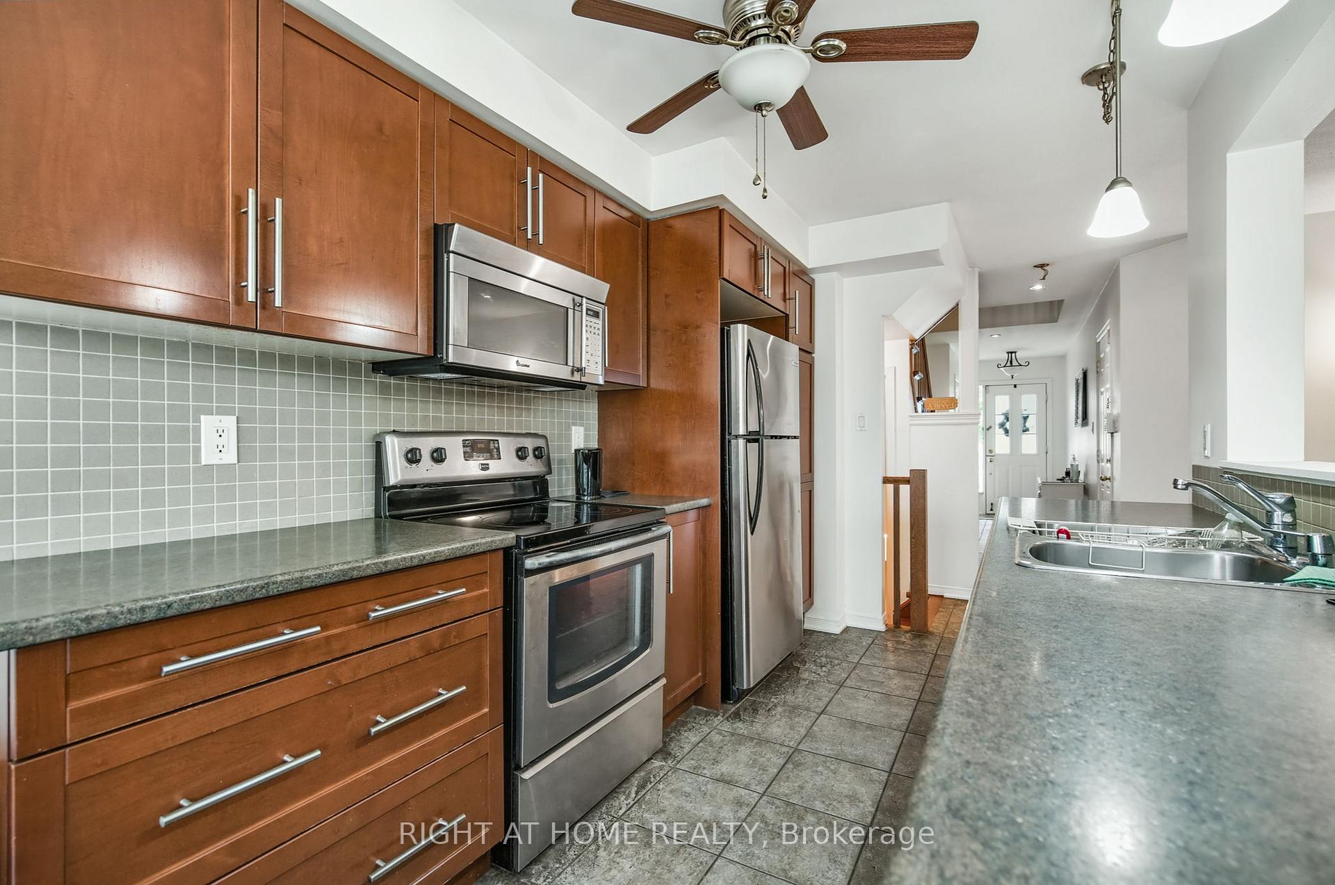 Photo 13 of Unit 55, 7 Southside Place, Hamilton, Mountview — HOMEH