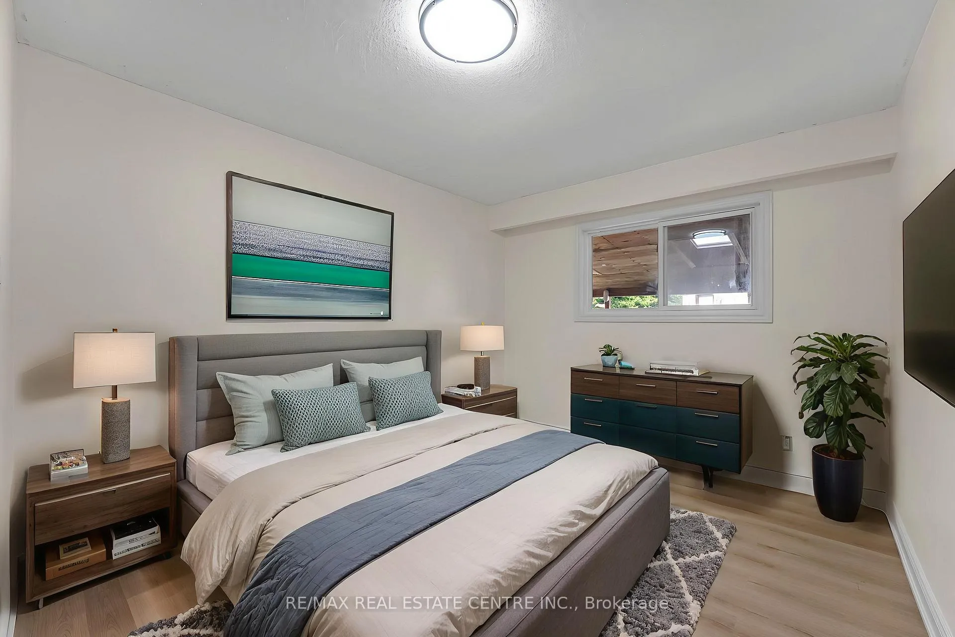 Photo 22 of 82 Merton Road, Brampton, Brampton North — HOMEH