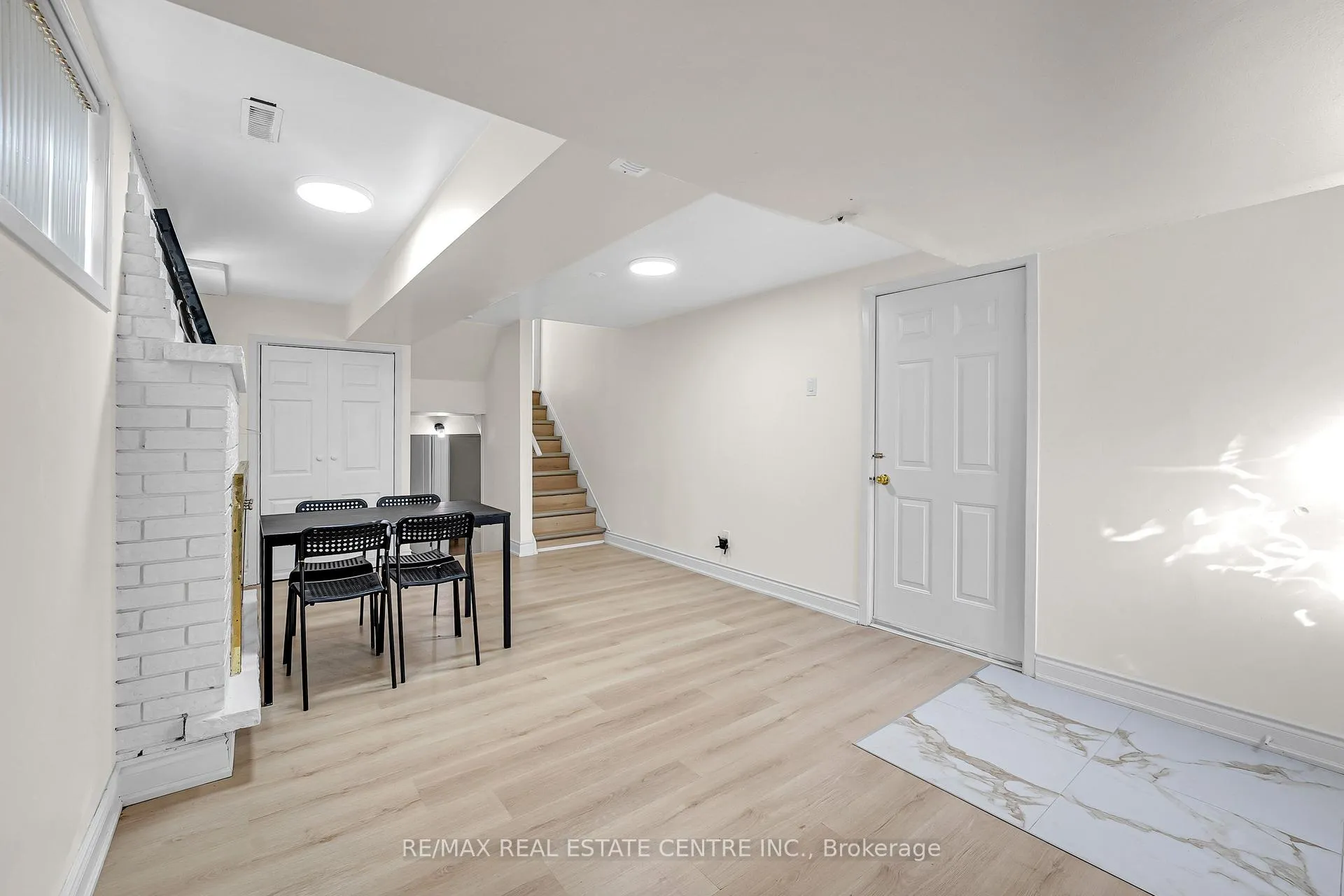 Photo 33 of 82 Merton Road, Brampton, Brampton North — HOMEH
