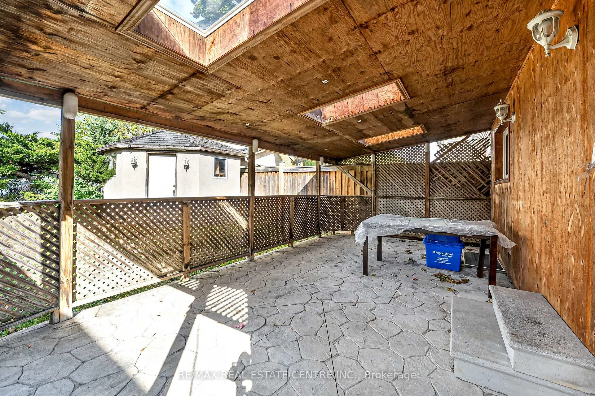 Photo 39 of 82 Merton Road, Brampton, Brampton North — HOMEH