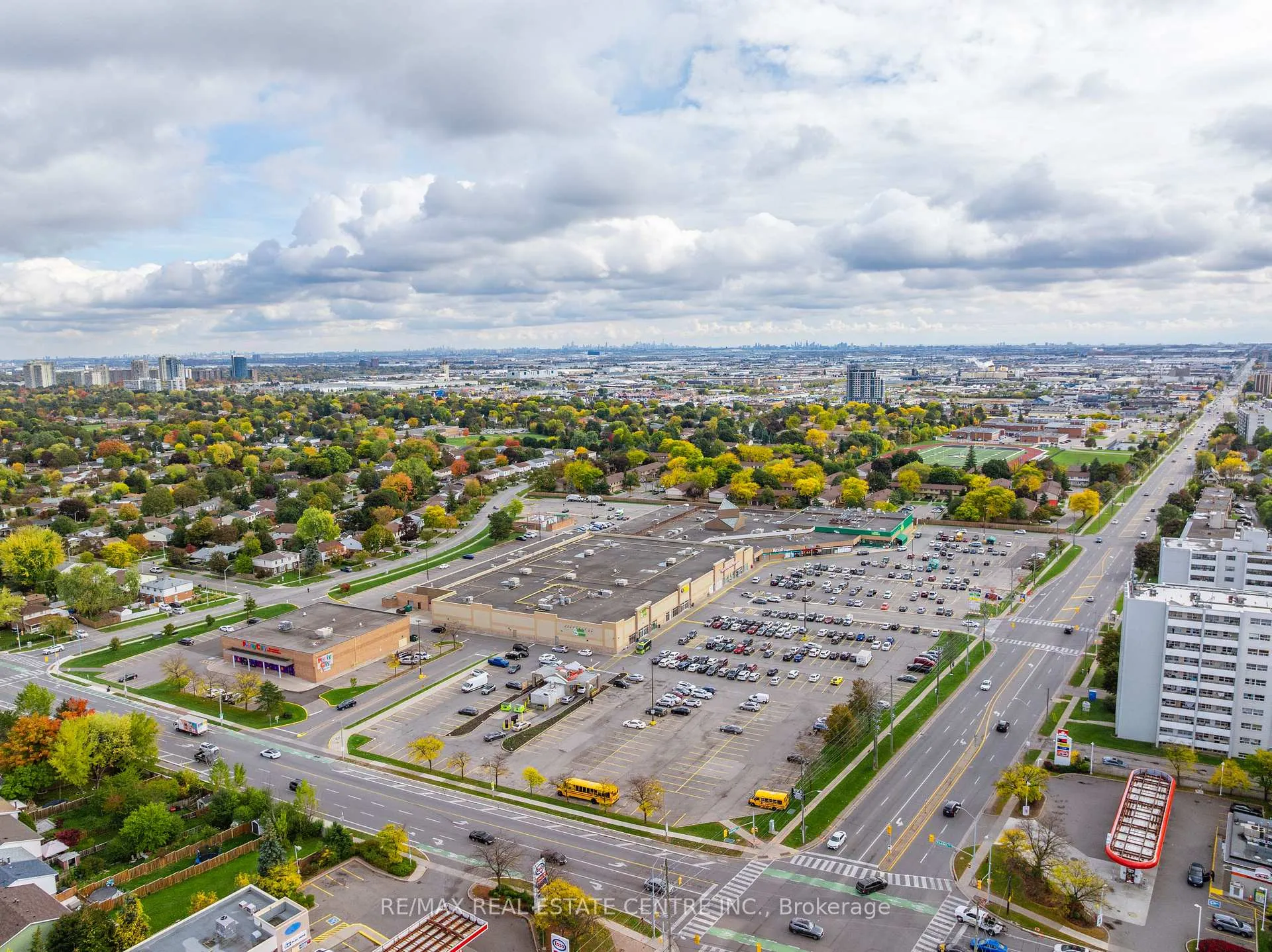 Photo 47 of 82 Merton Road, Brampton, Brampton North — HOMEH
