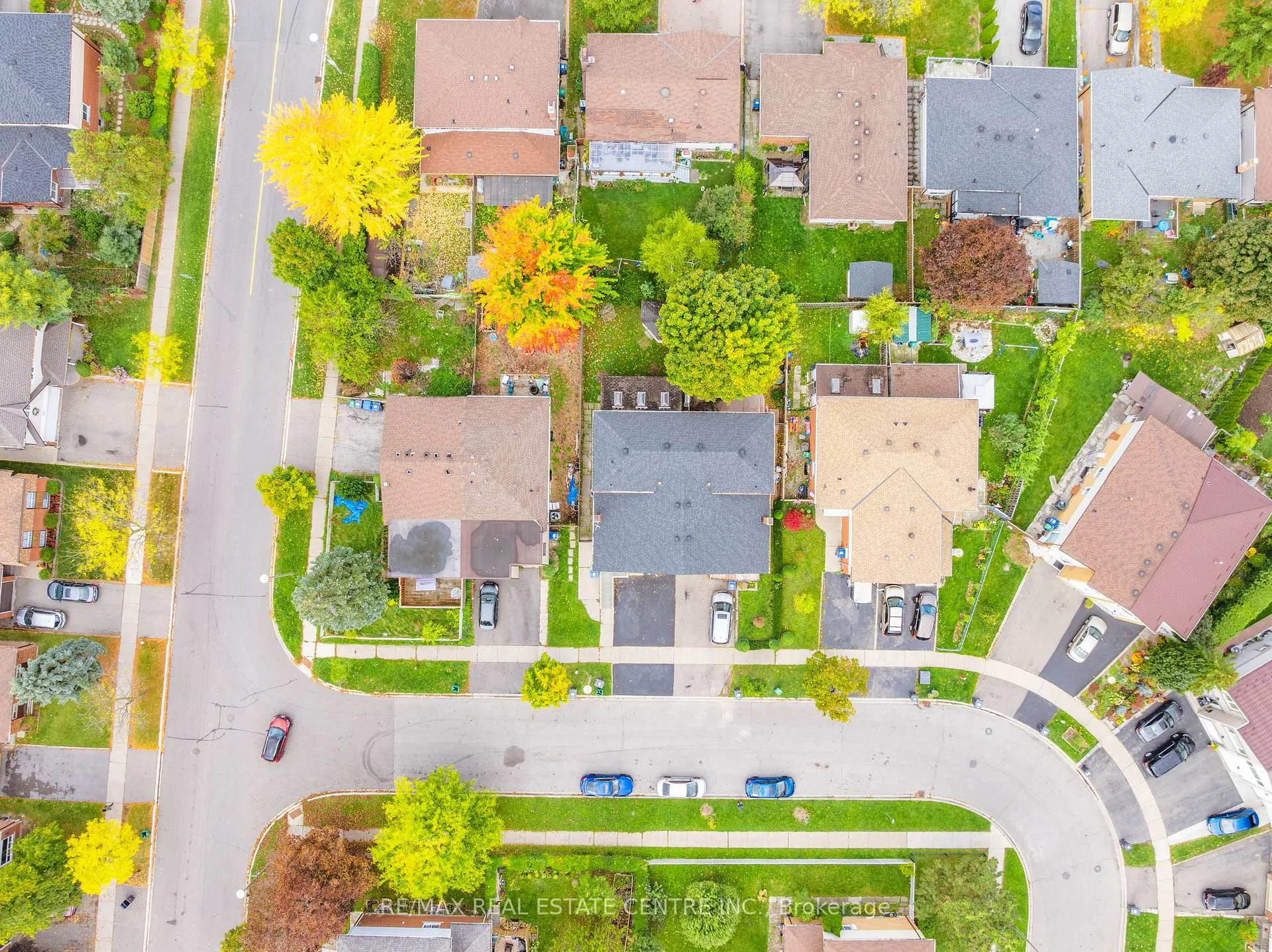 Photo 48 of 82 Merton Road, Brampton, Brampton North — HOMEH