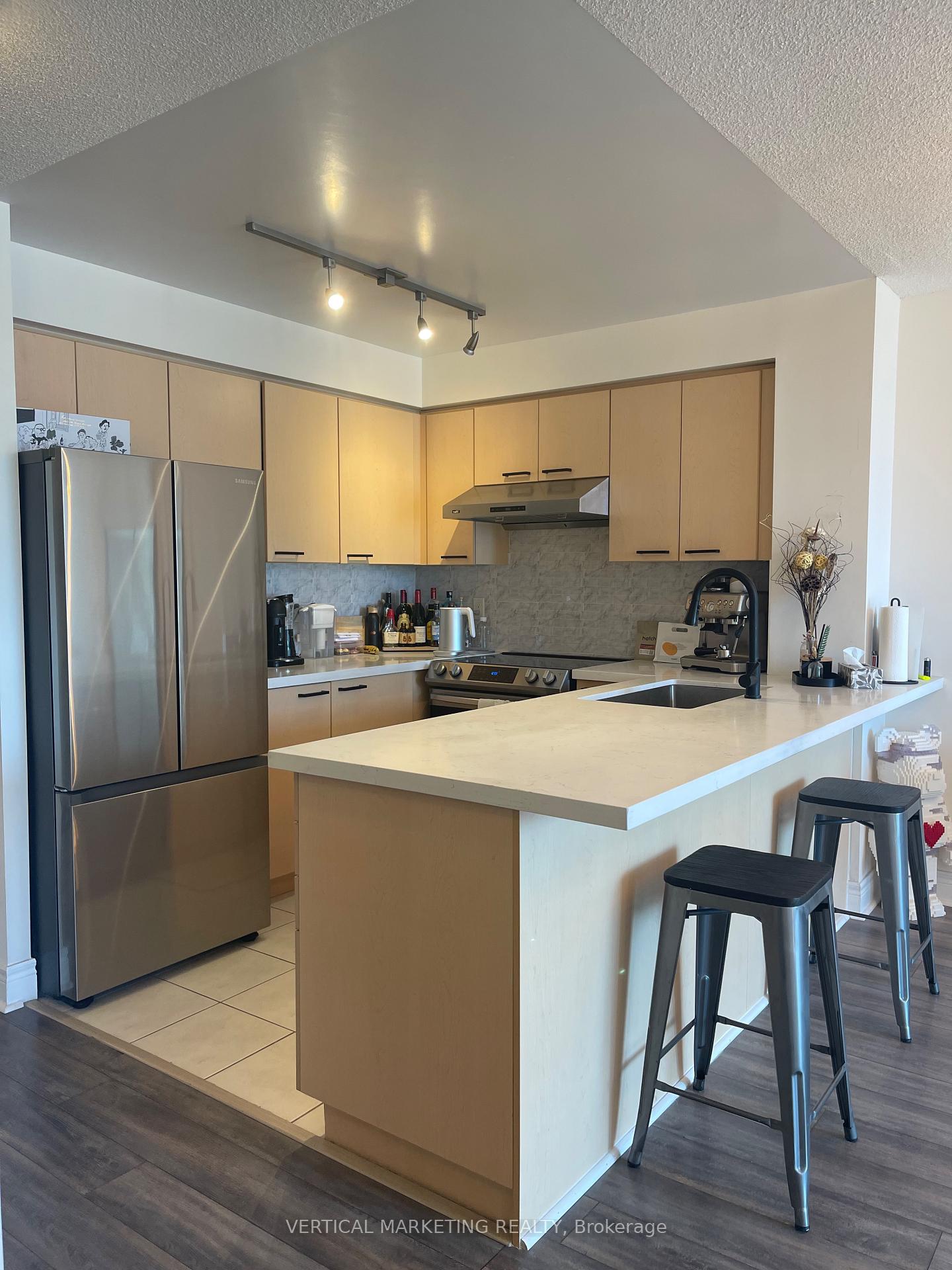 Photo 5 of Unit 520, 48 Suncrest Boulevard, Markham, Commerce Valley — HOMEH