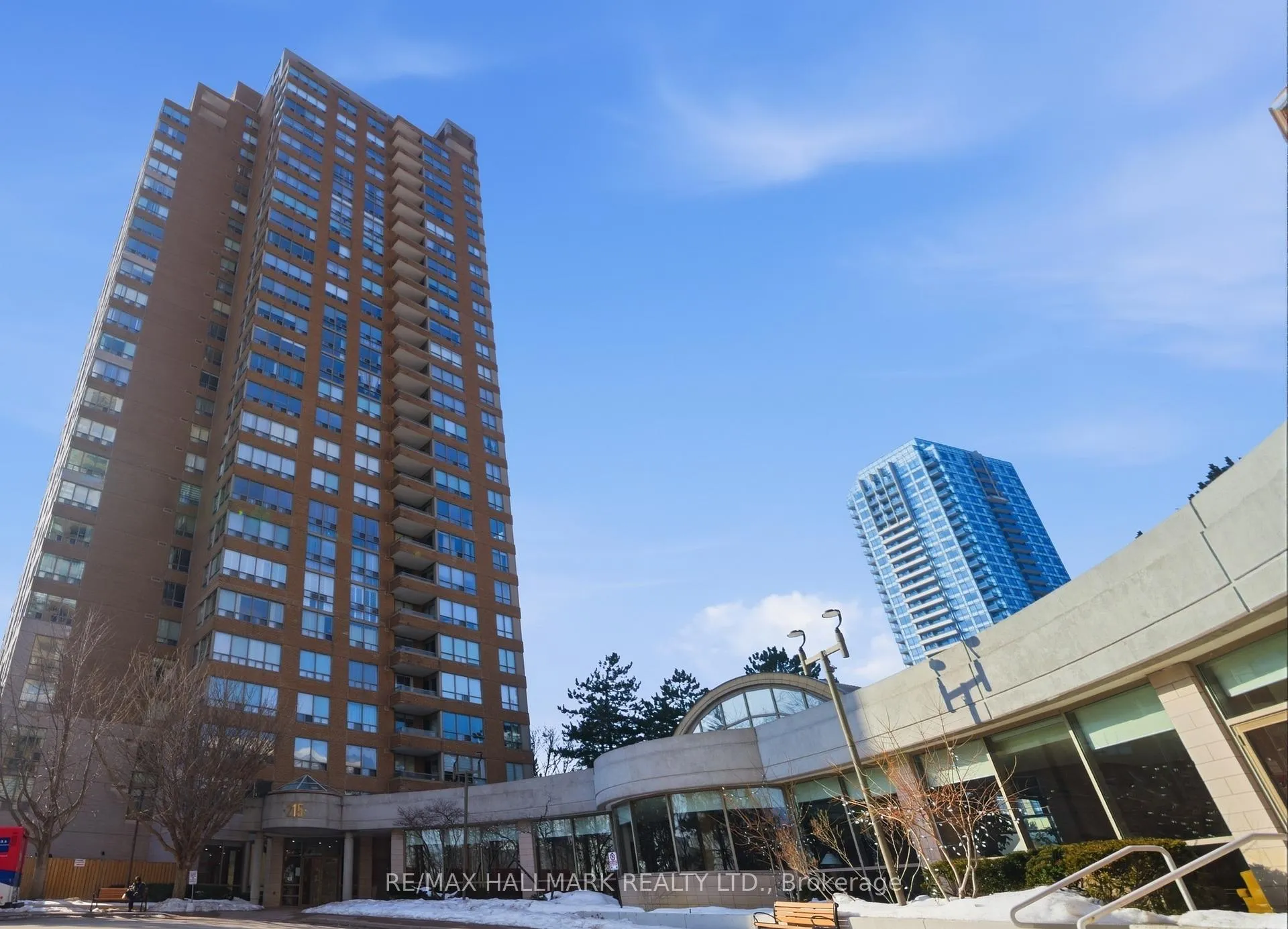 Front of Unit 2002, 215 Wynford Drive