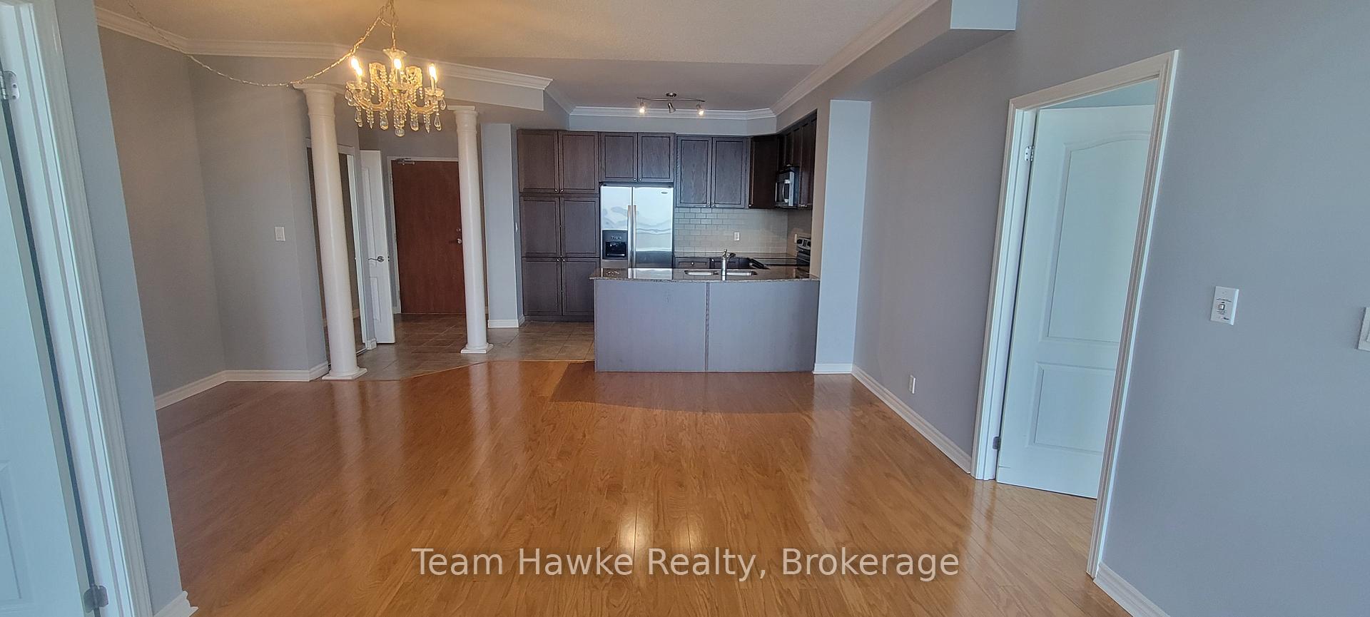 Photo 3 of Unit 305, 699 Aberdeen Boulevard, Midland — HOMEH