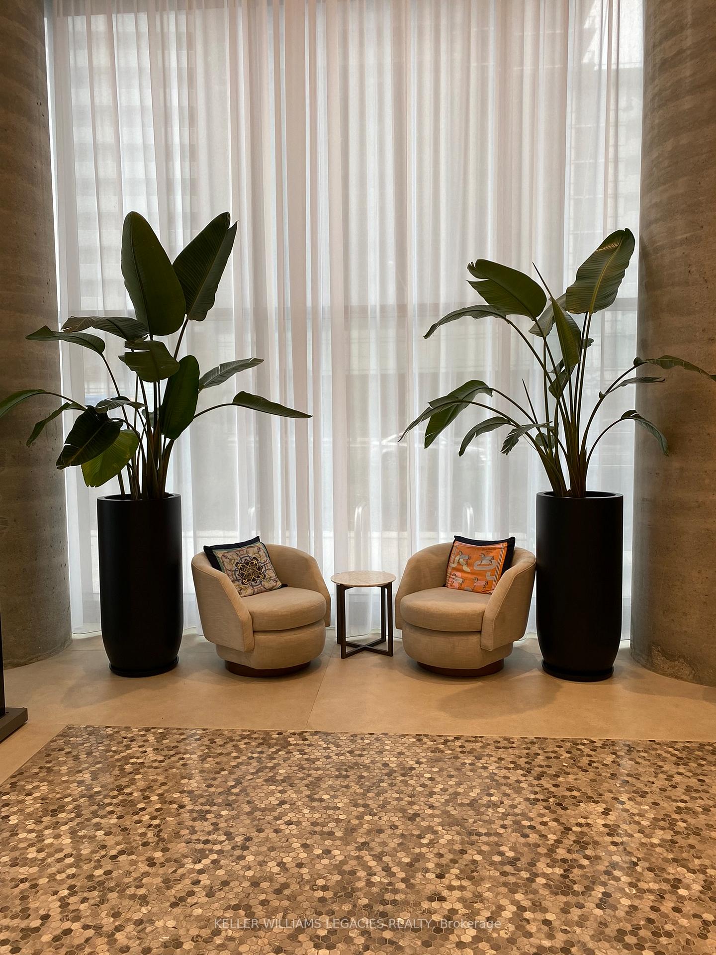 Photo 8 of Unit 2810, 7890 Jane Street, Vaughan, Vaughan Corporate Centre — HOMEH