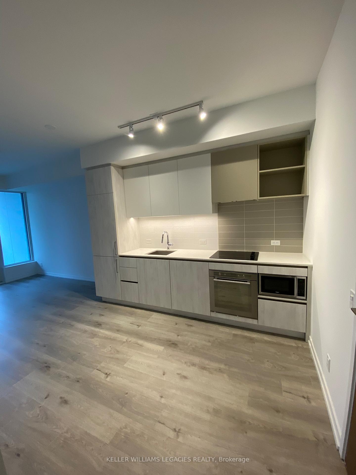 Photo 10 of Unit 2810, 7890 Jane Street, Vaughan, Vaughan Corporate Centre — HOMEH