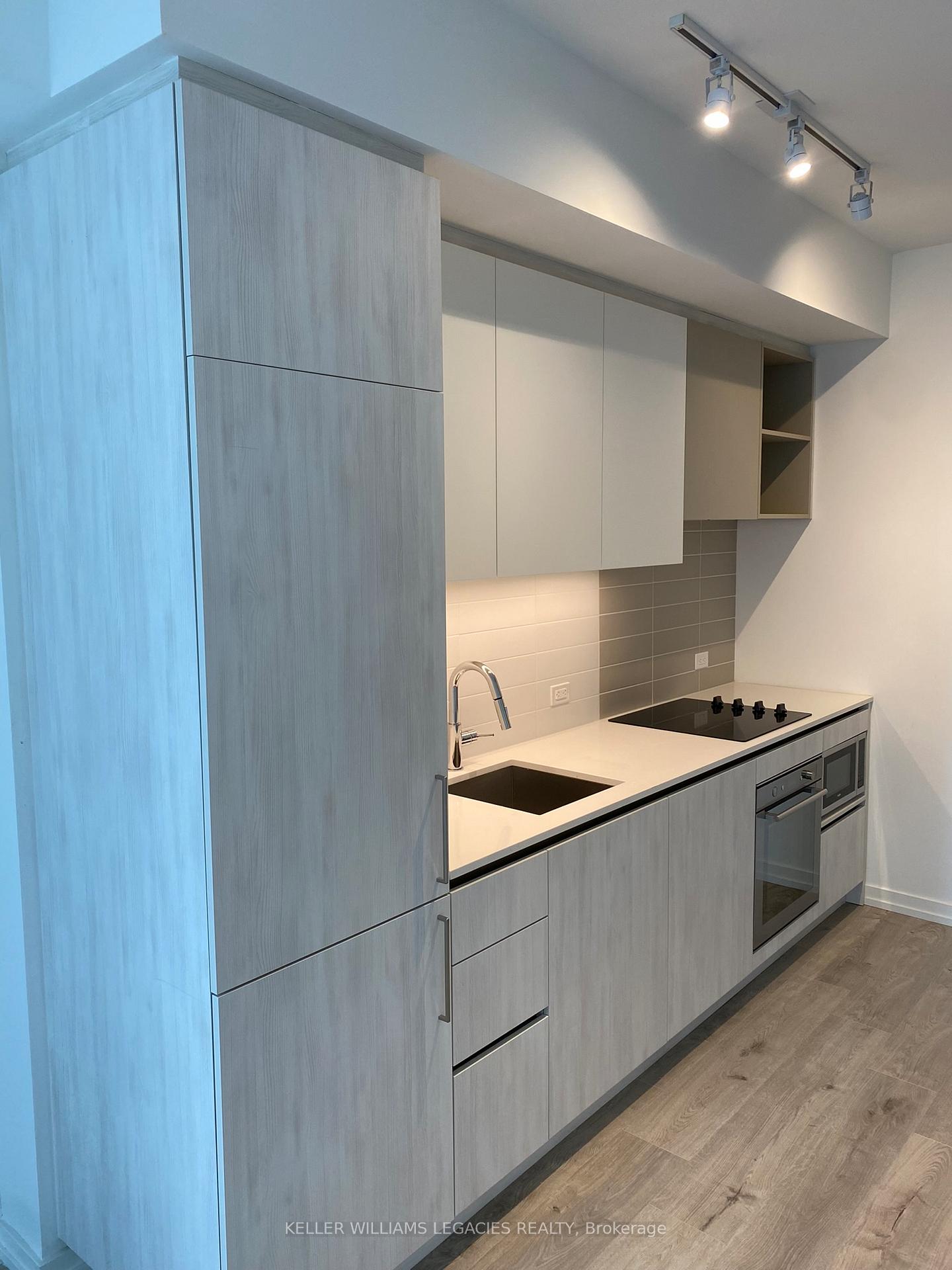 Photo 11 of Unit 2810, 7890 Jane Street, Vaughan, Vaughan Corporate Centre — HOMEH