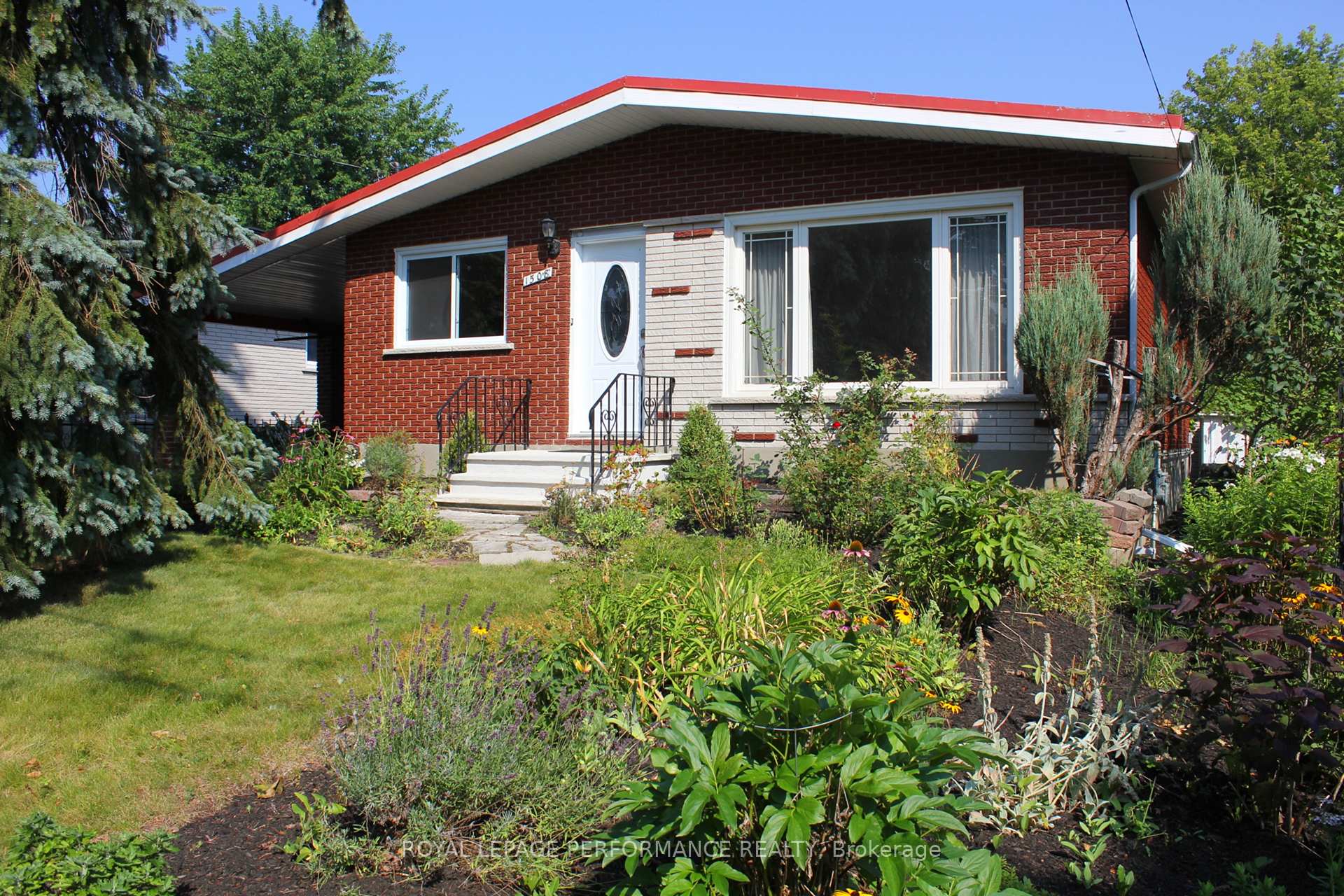 Photo 1 of 1508 Frances Ann Avenue, Cornwall — HOMEH