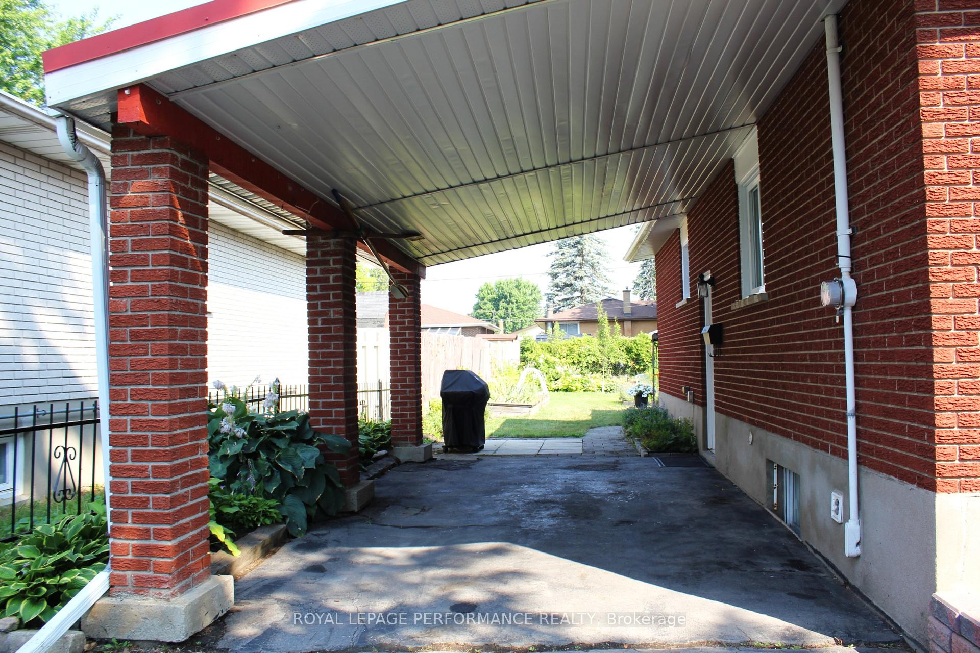 Photo 4 of 1508 Frances Ann Avenue, Cornwall — HOMEH