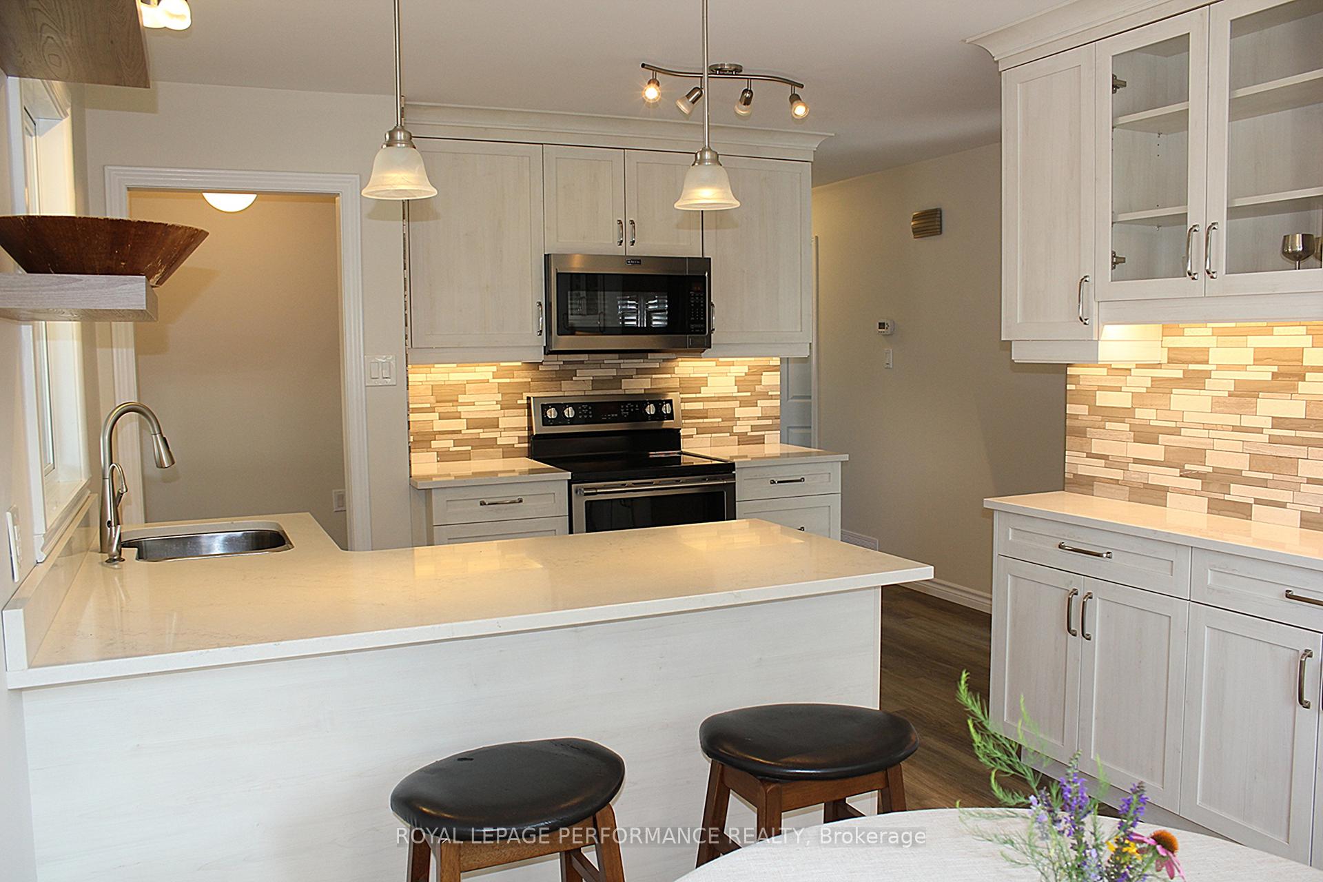 Photo 7 of 1508 Frances Ann Avenue, Cornwall — HOMEH