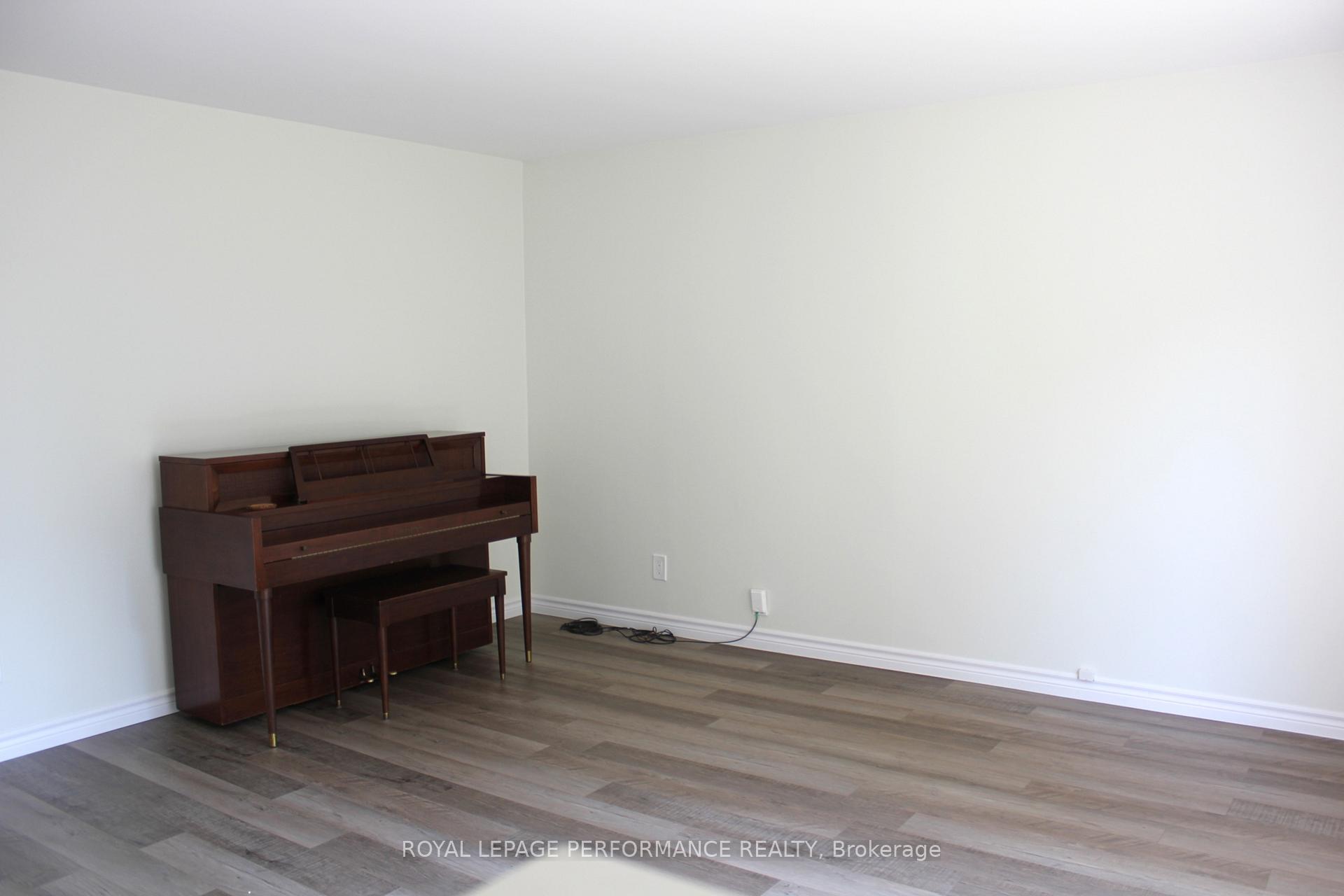 Photo 16 of 1508 Frances Ann Avenue, Cornwall — HOMEH