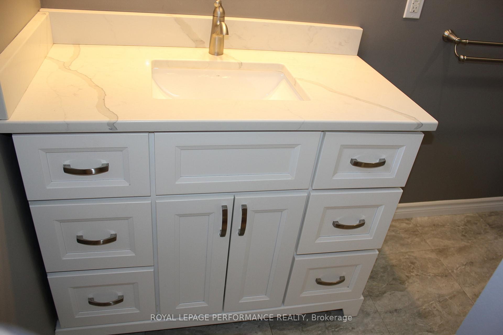 Photo 25 of 1508 Frances Ann Avenue, Cornwall — HOMEH