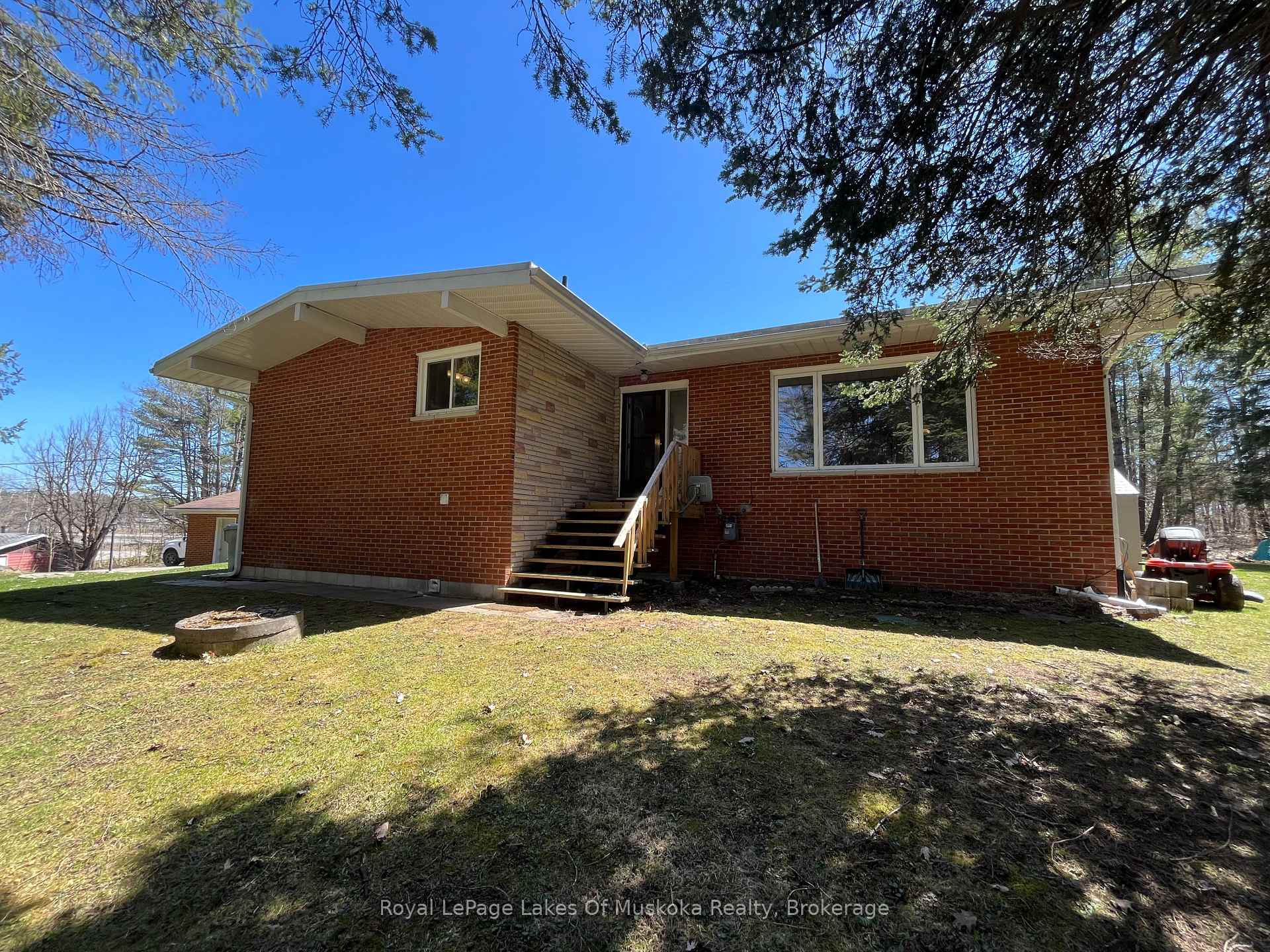 Photo 7 of 1030 Simpson Road, Gravenhurst, Muskoka (S) — HOMEH