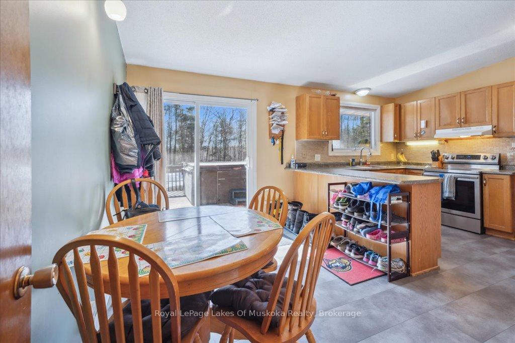 Photo 14 of 1030 Simpson Road, Gravenhurst, Muskoka (S) — HOMEH