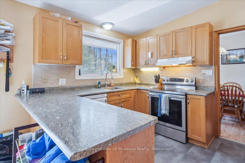 Photo 15 of 1030 Simpson Road, Gravenhurst, Muskoka (S) — HOMEH