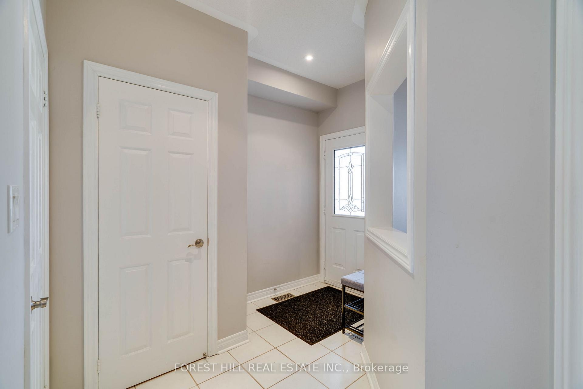 Photo 2 of 59 Billingham Heights, Aurora, Bayview Wellington — HOMEH
