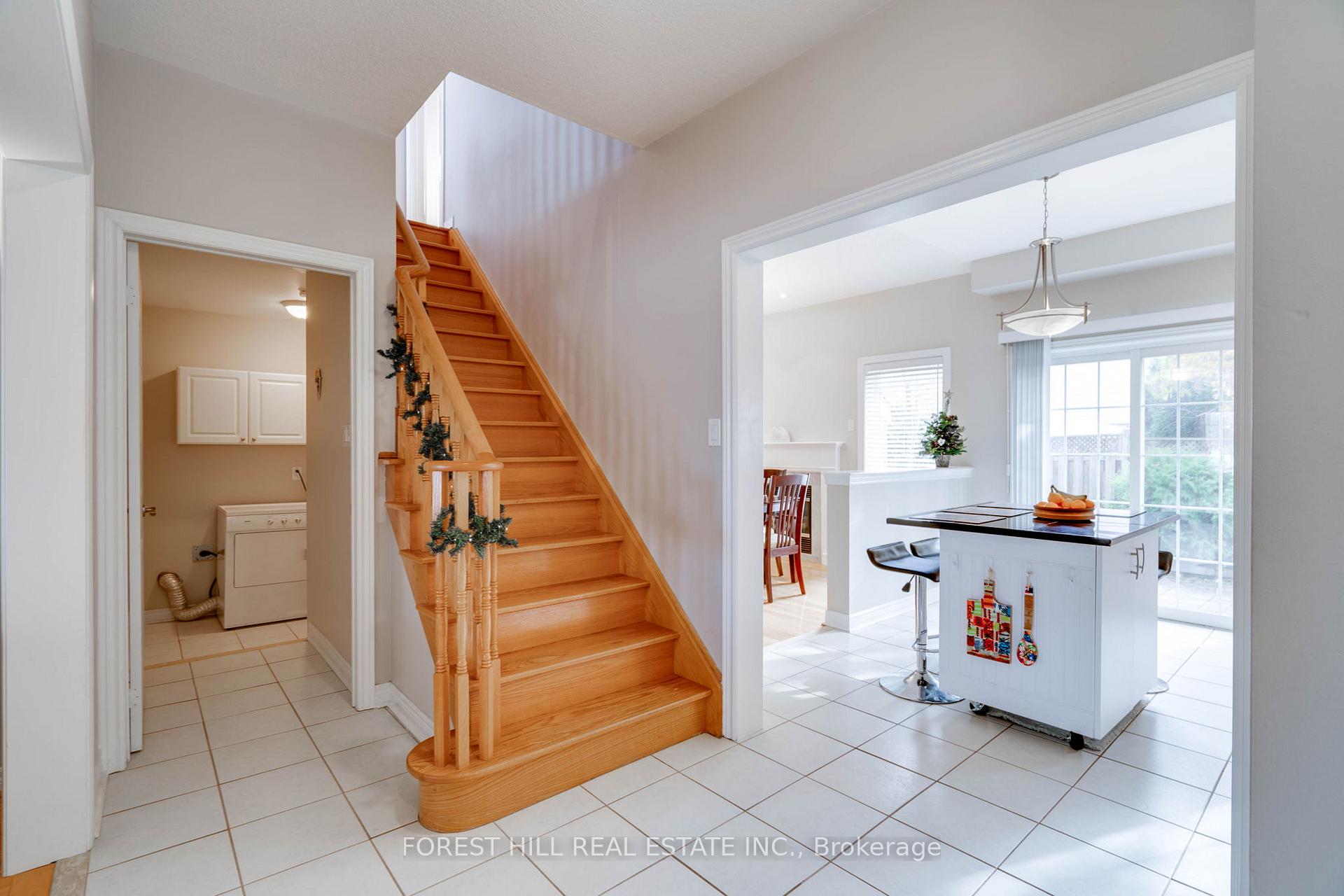 Photo 3 of 59 Billingham Heights, Aurora, Bayview Wellington — HOMEH